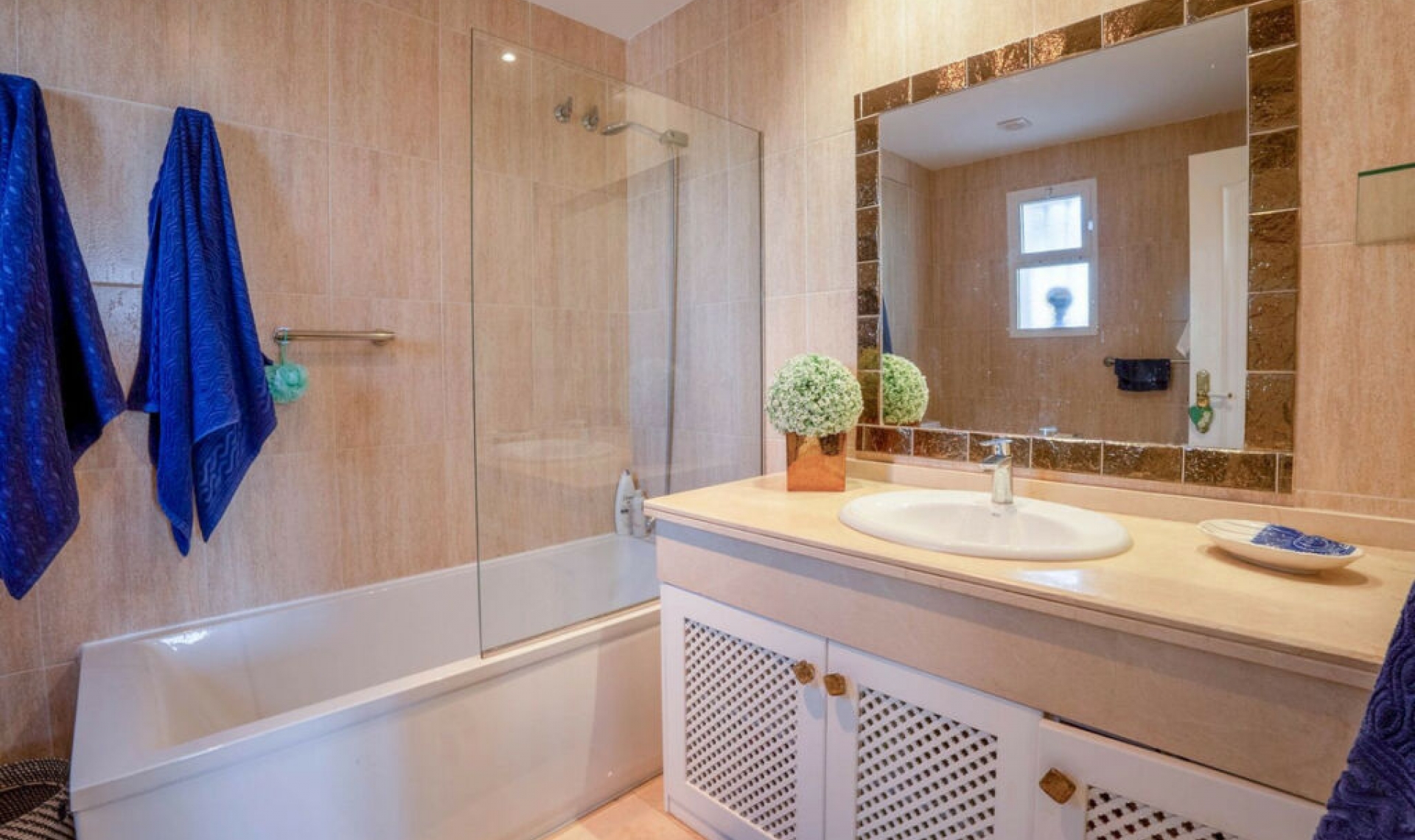 Resale - Apartment -
Marbesa