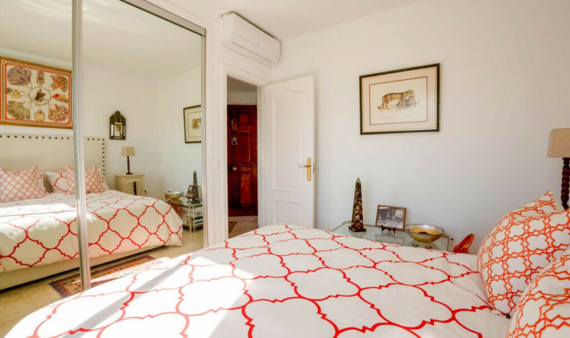 Resale - Apartment -
Marbesa