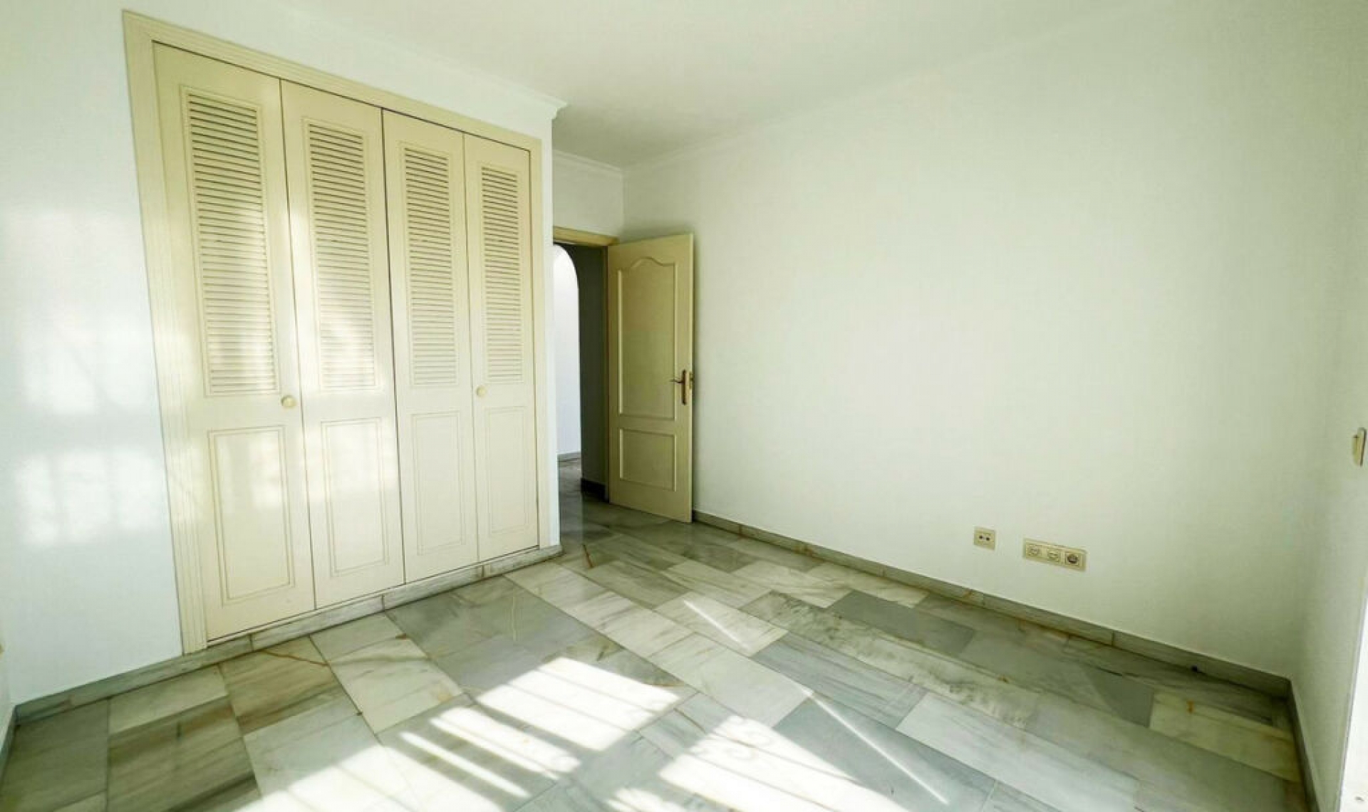 Resale - Apartment -
Mijas Costa