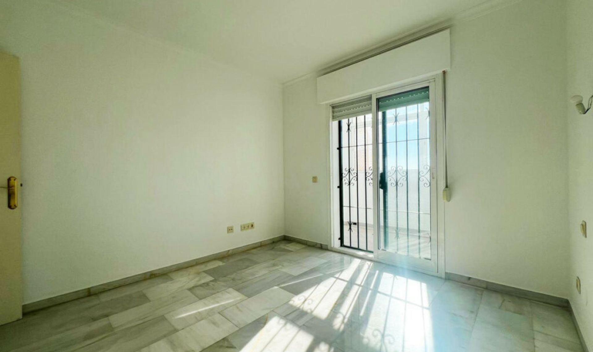 Resale - Apartment -
Mijas Costa