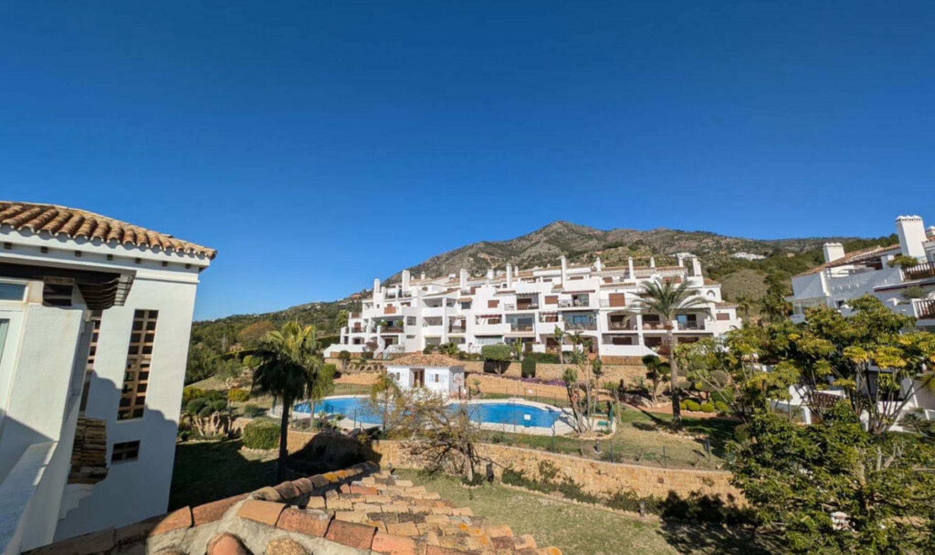 Resale - Apartment -
Mijas