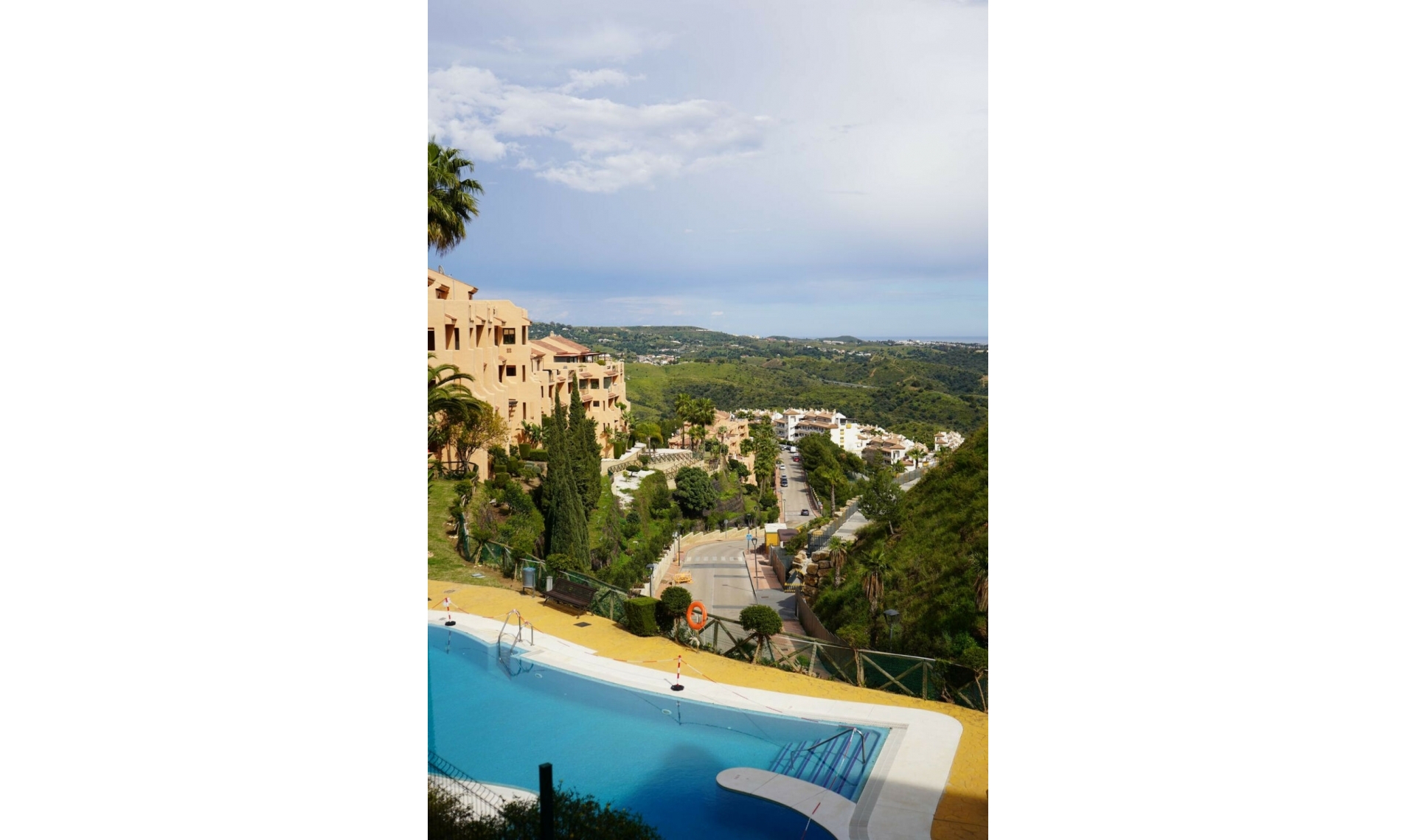 Resale - Apartment -
Mijas