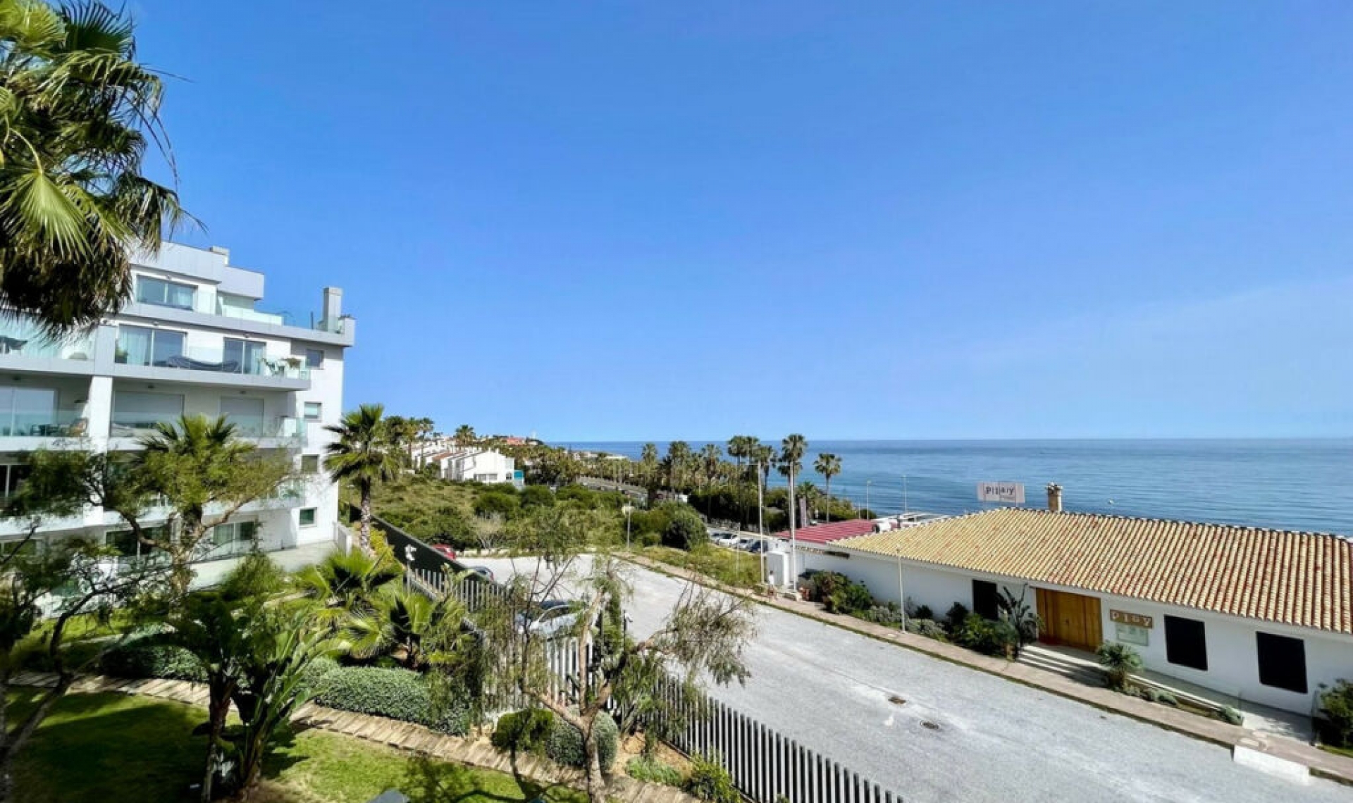 Resale - Apartment -
Mijas