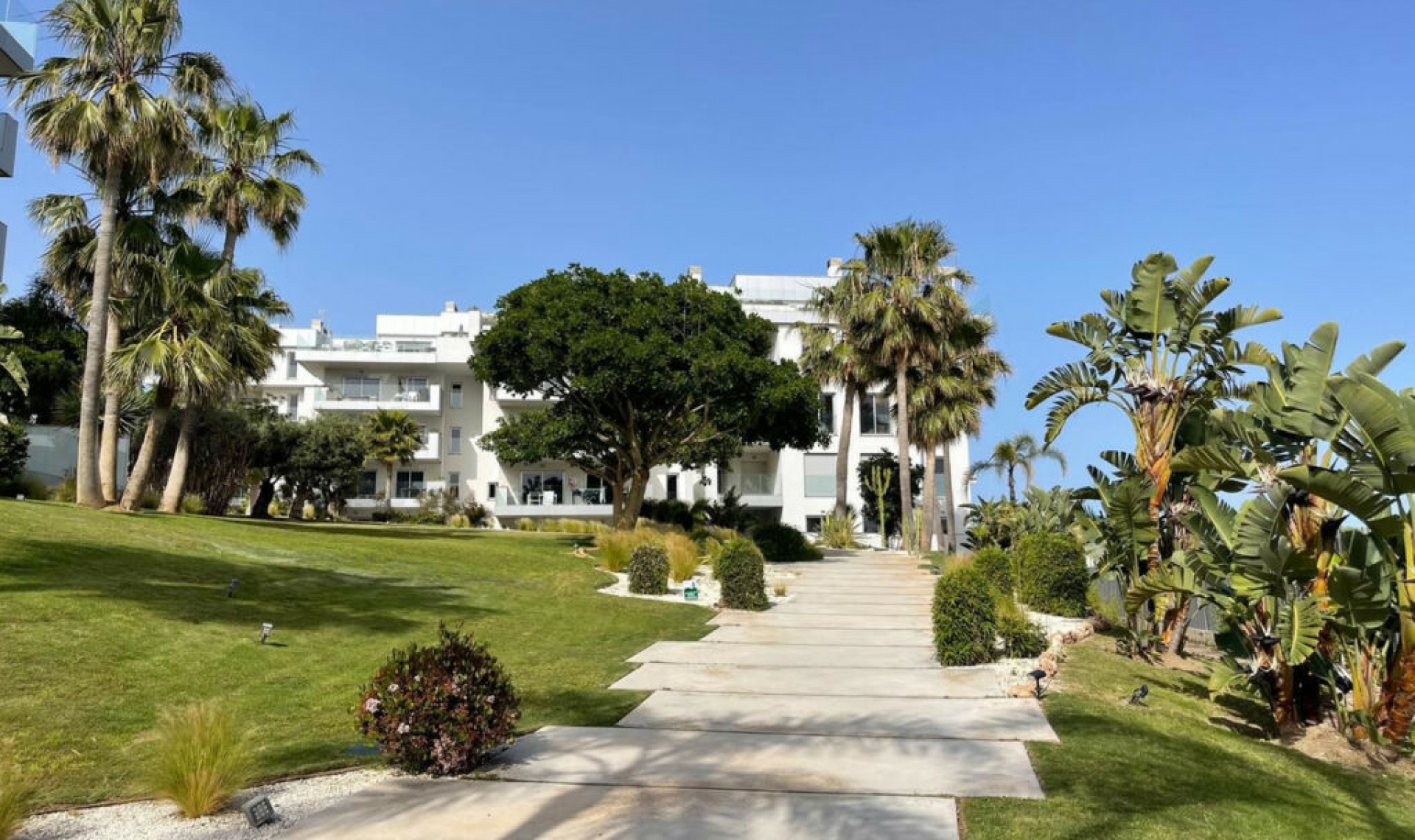 Resale - Apartment -
Mijas