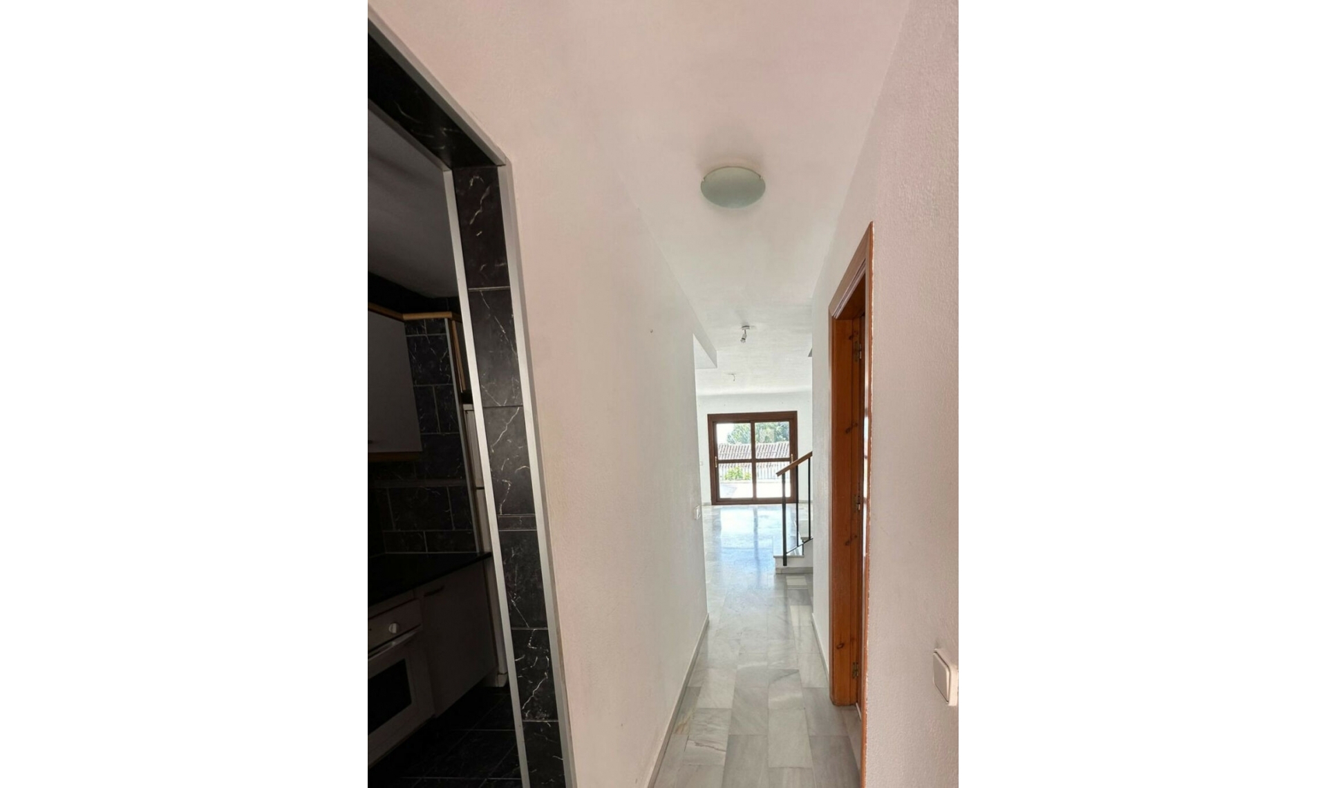 Resale - Apartment -
Mijas