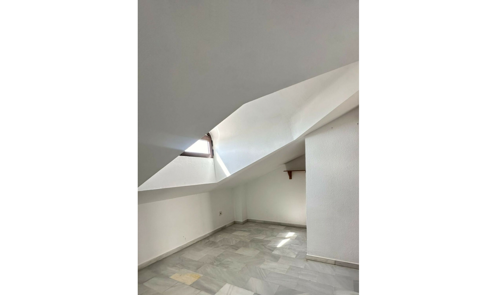 Resale - Apartment -
Mijas