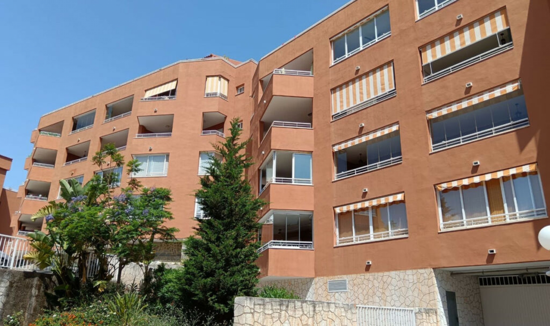 Resale - Apartment -
Mijas