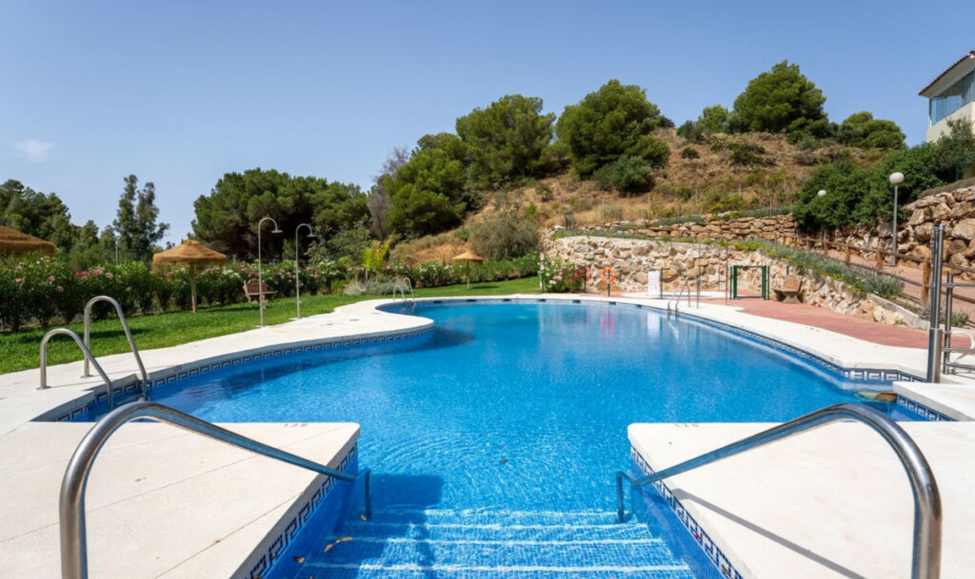 Resale - Apartment -
Mijas