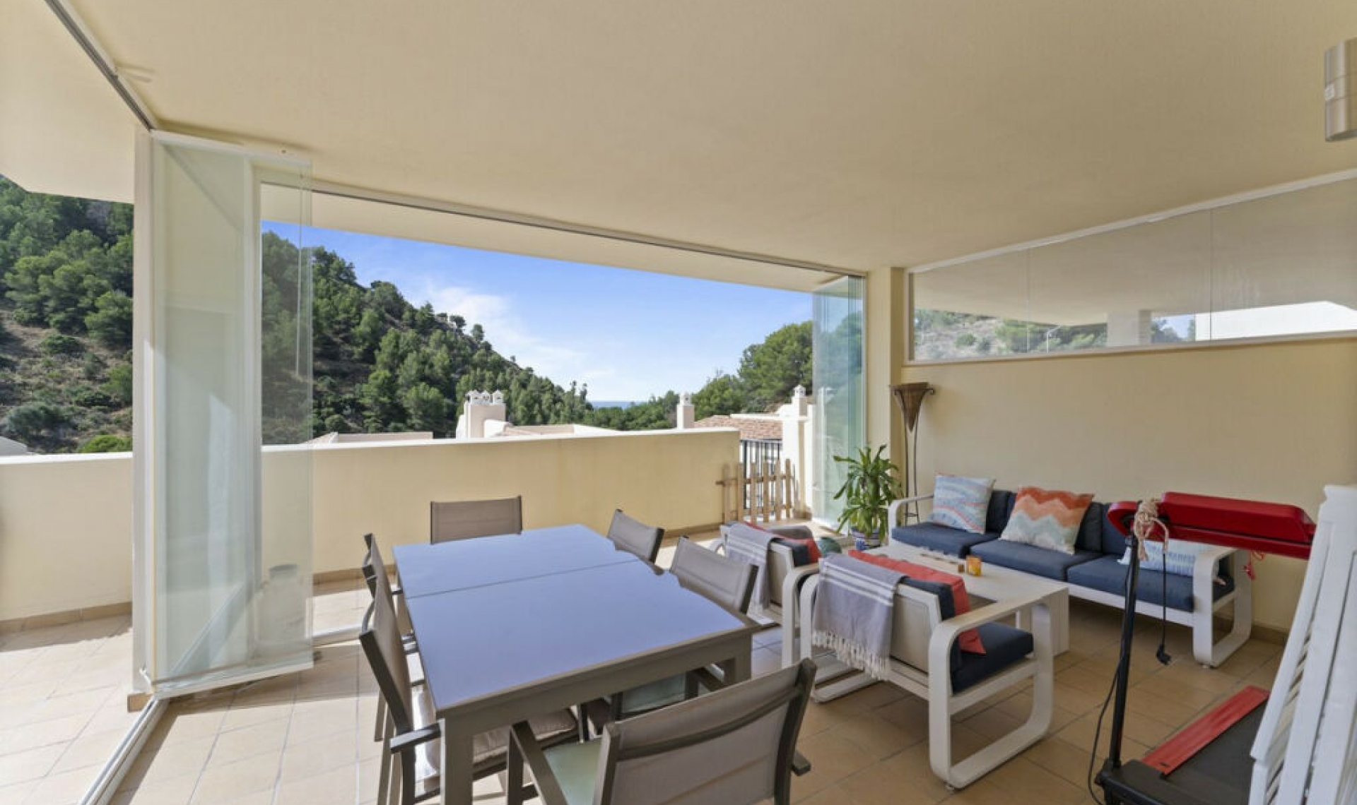Resale - Apartment -
Mijas