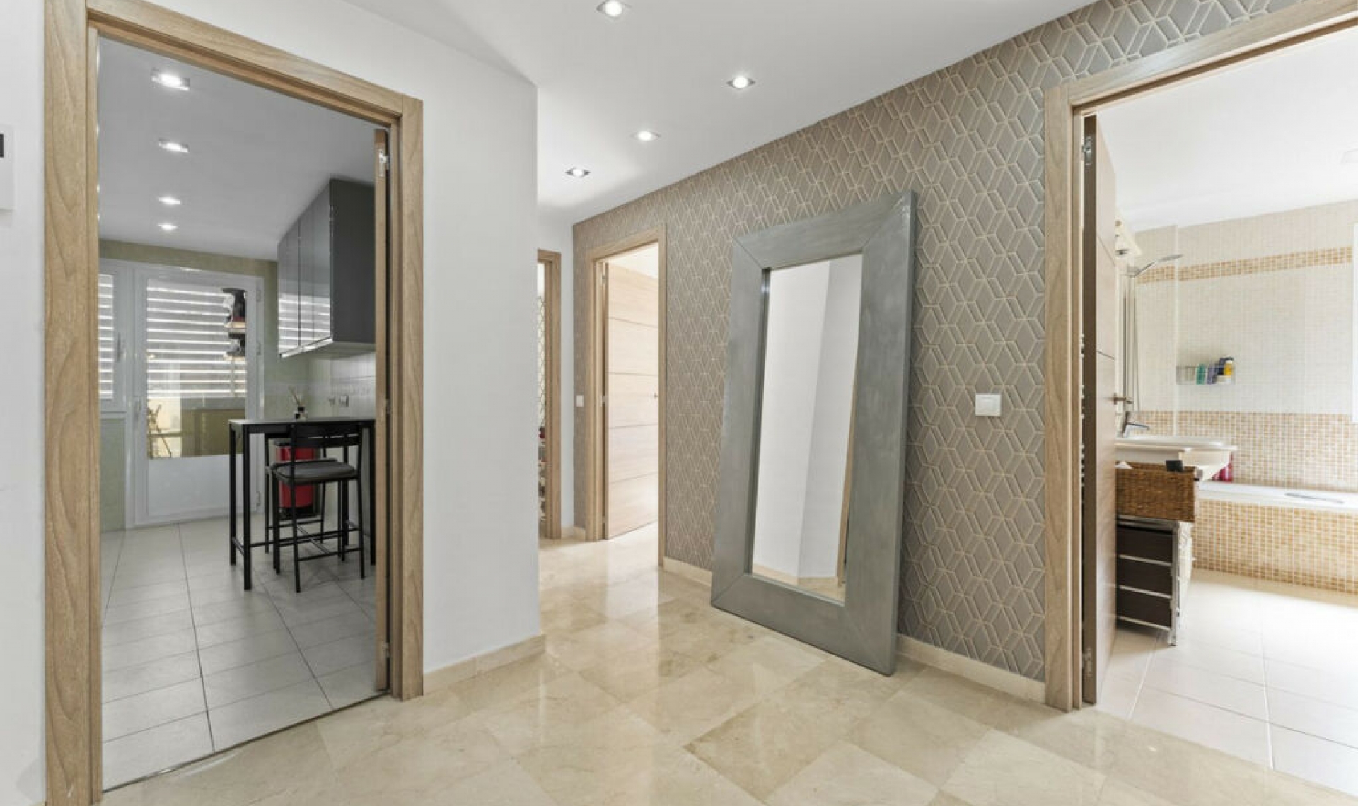 Resale - Apartment -
Mijas