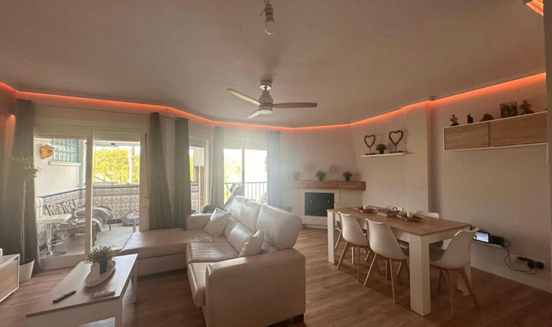 Resale - Apartment -
Mijas
