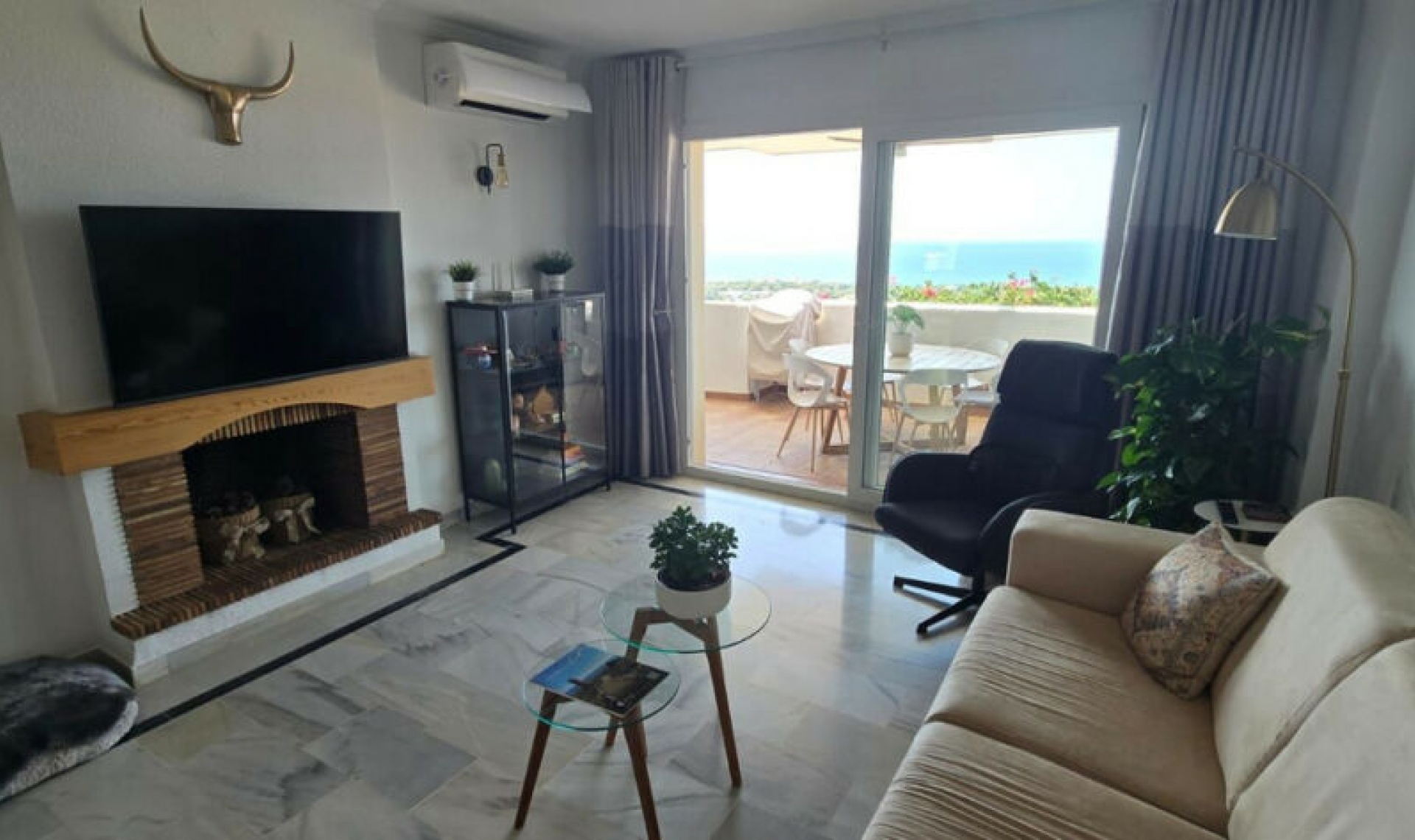 Resale - Apartment -
Mijas