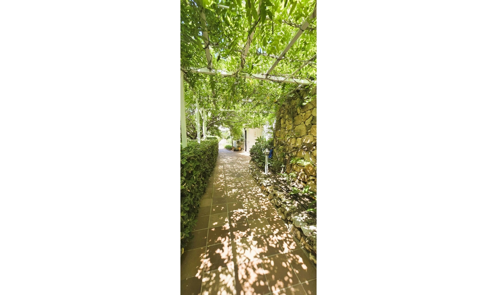 Resale - Apartment -
Mijas