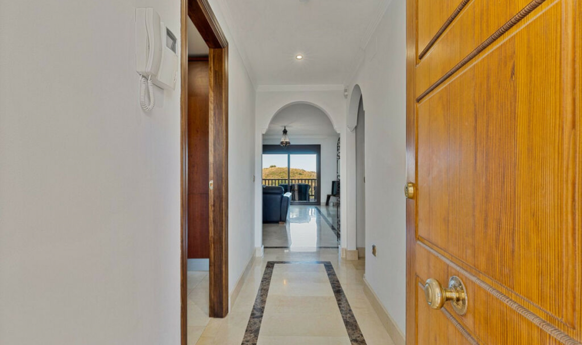 Resale - Apartment -
Mijas
