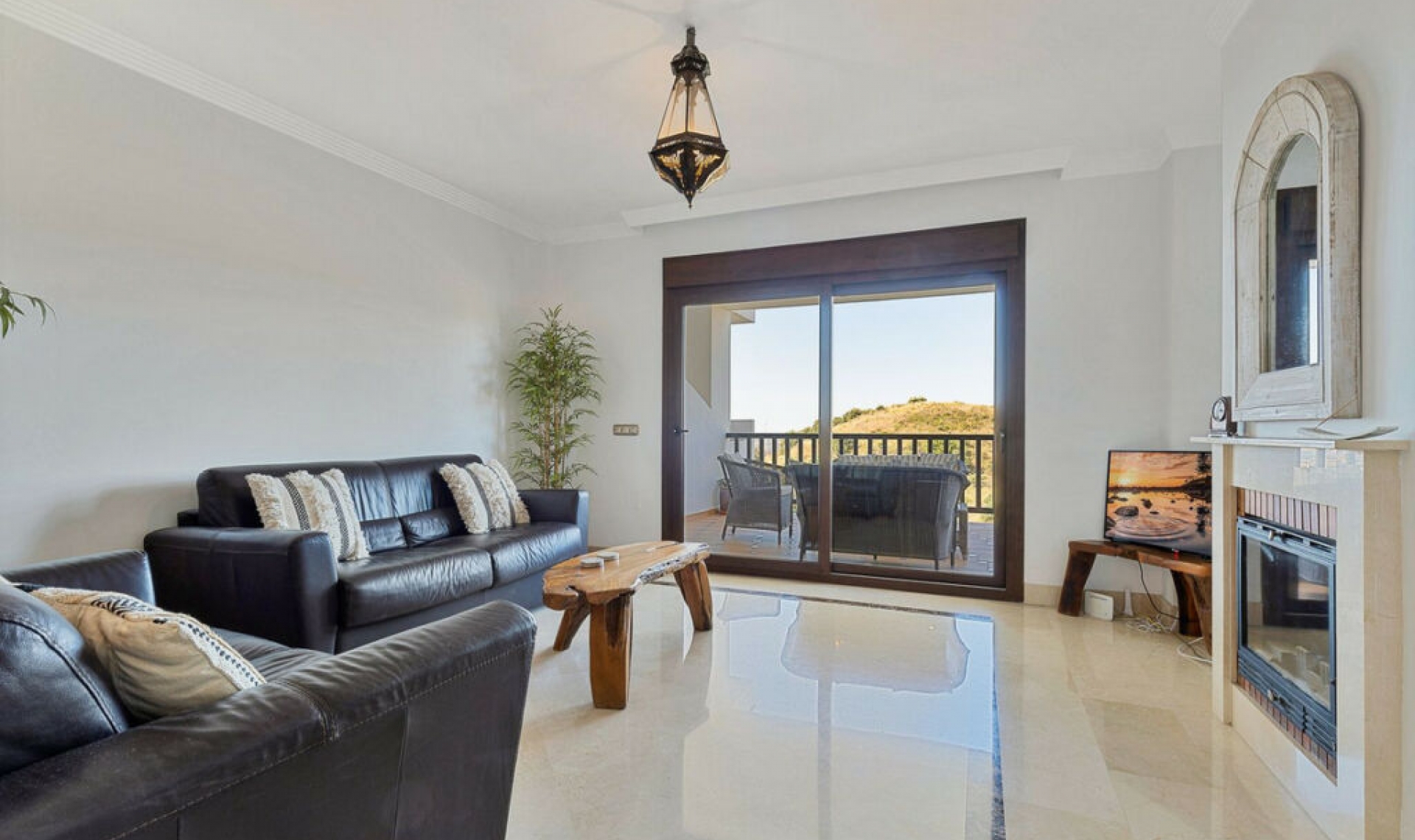 Resale - Apartment -
Mijas