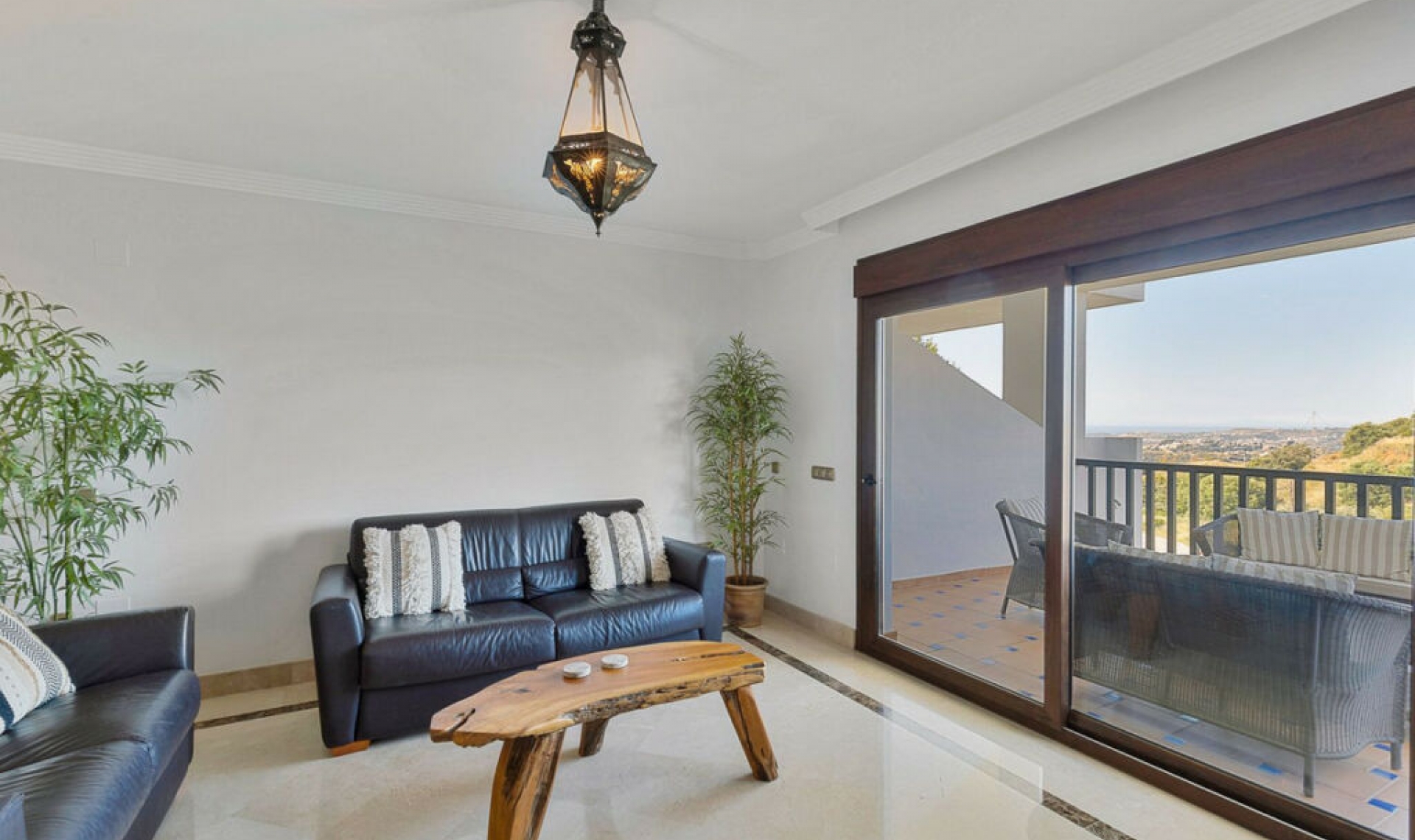 Resale - Apartment -
Mijas