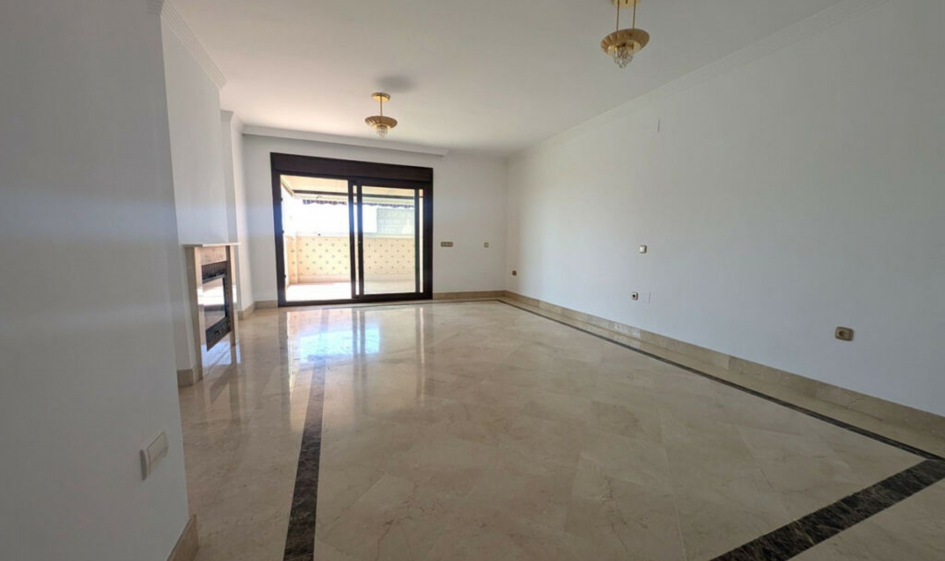 Resale - Apartment -
Mijas