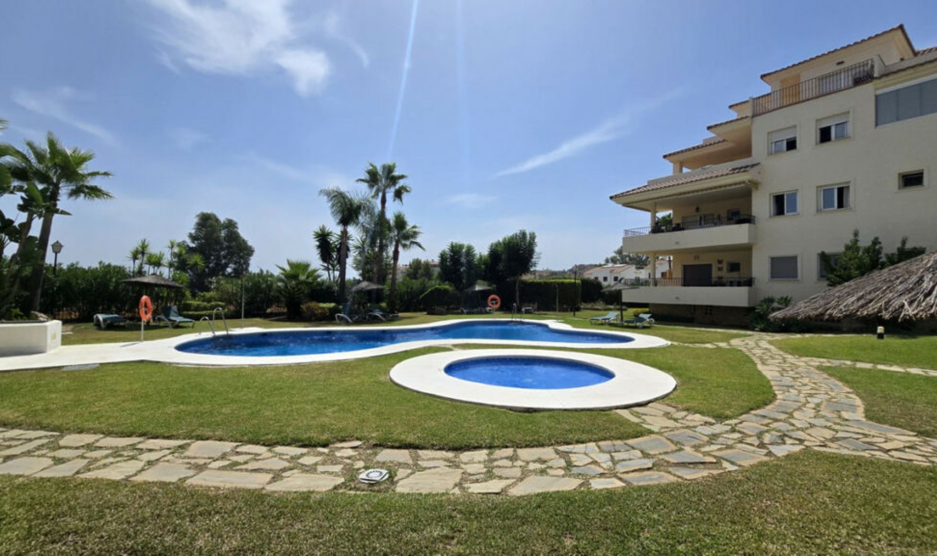 Resale - Apartment -
Mijas
