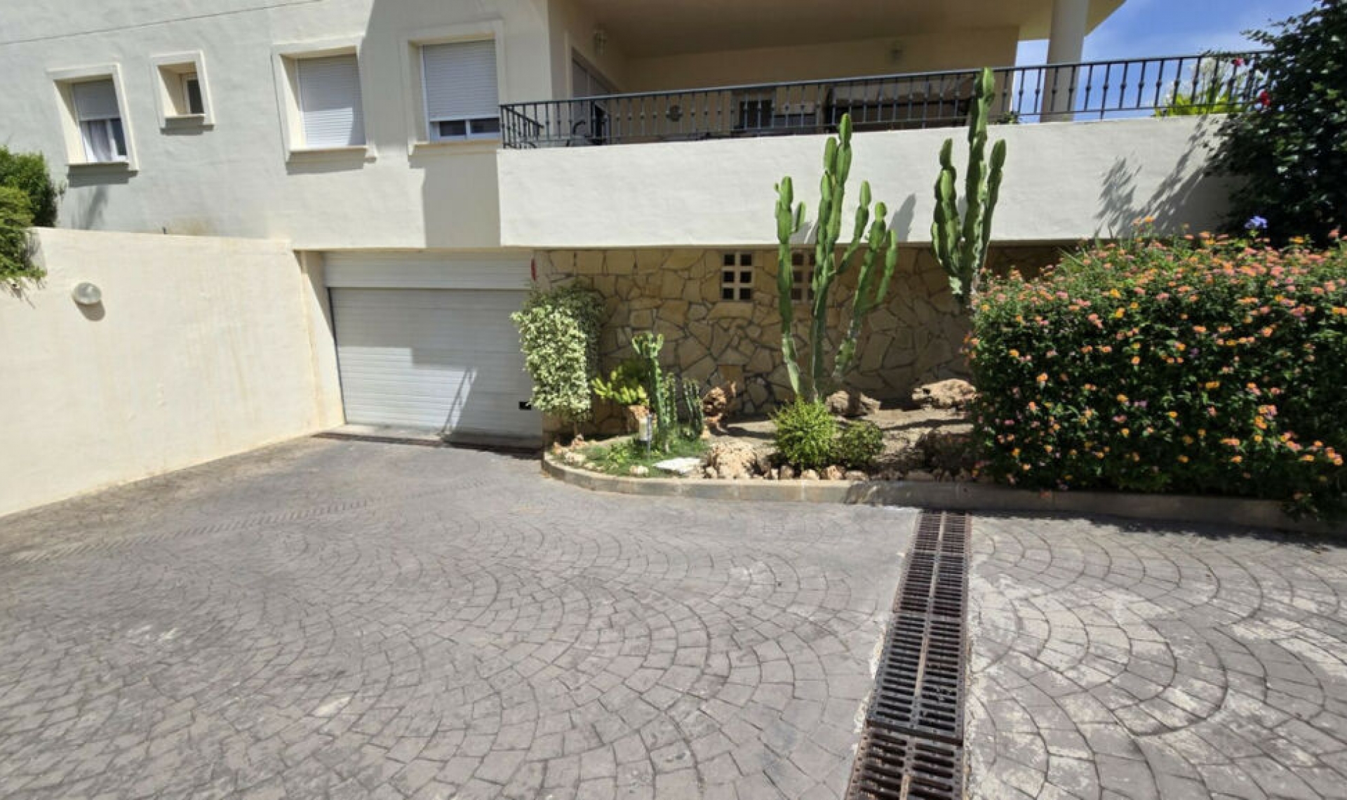 Resale - Apartment -
Mijas