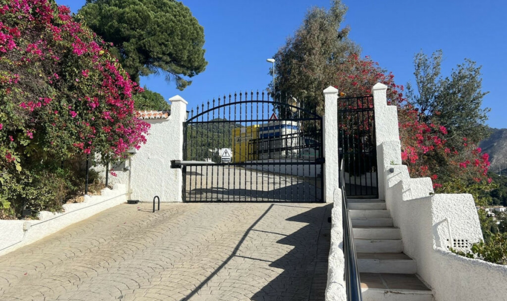 Resale - Apartment -
Mijas