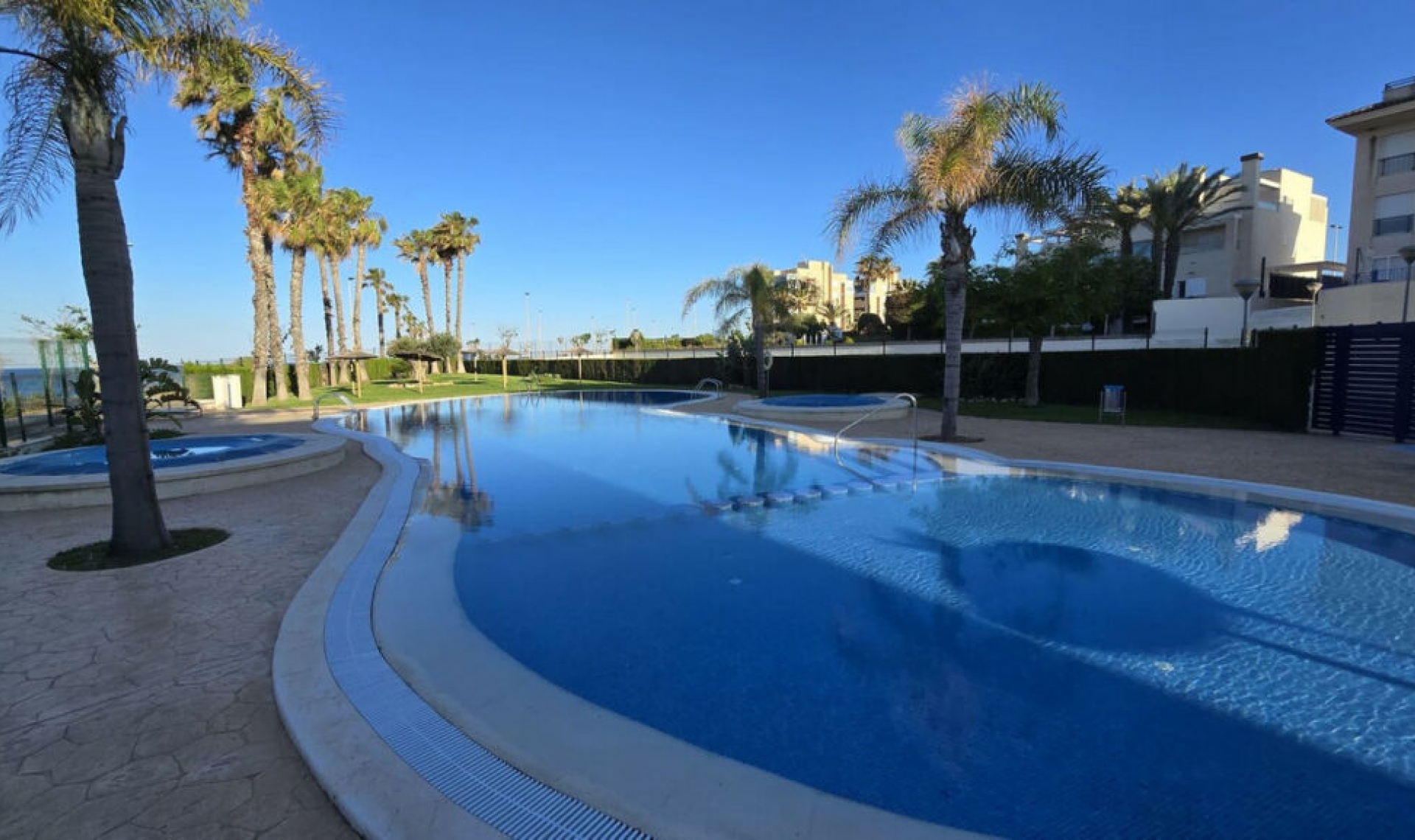 Resale - Apartment -
Mil Palmeras