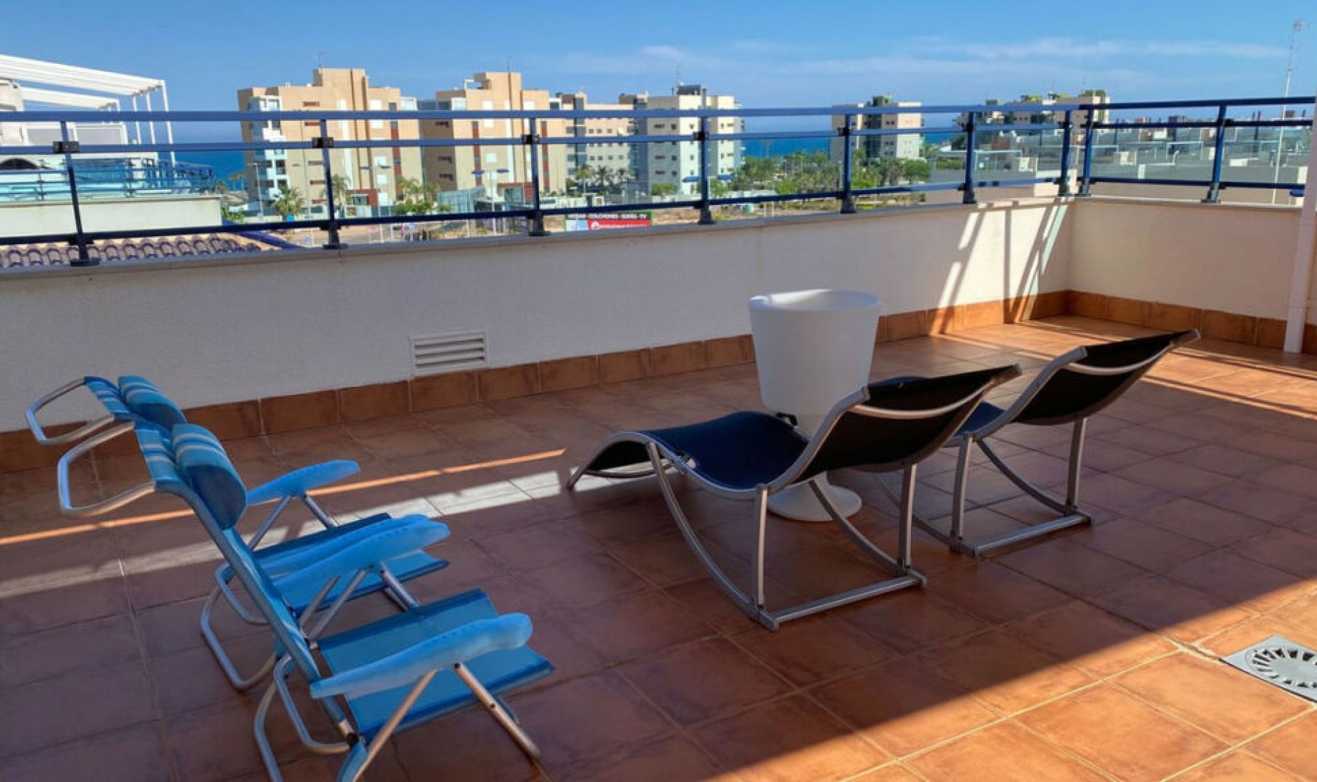 Resale - Apartment -
Mil Palmeras