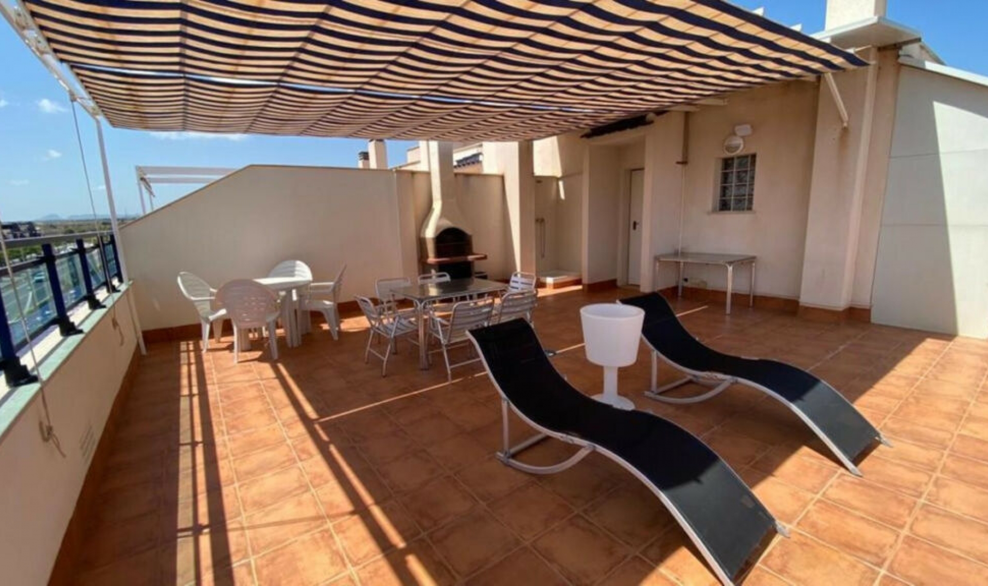 Resale - Apartment -
Mil Palmeras