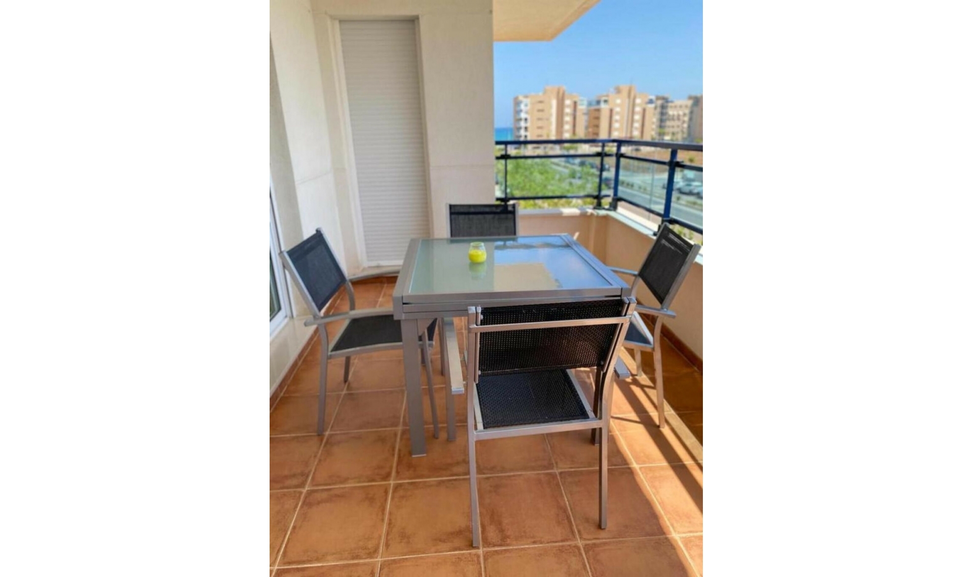 Resale - Apartment -
Mil Palmeras
