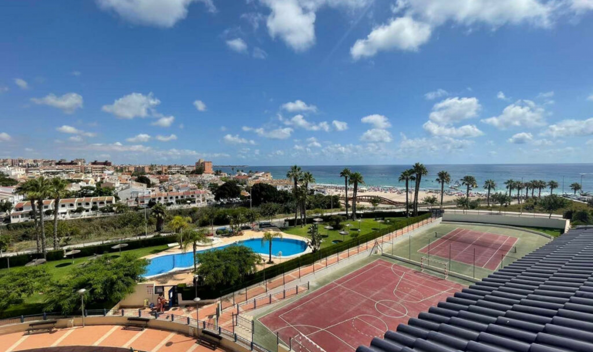 Resale - Apartment -
Mil Palmeras