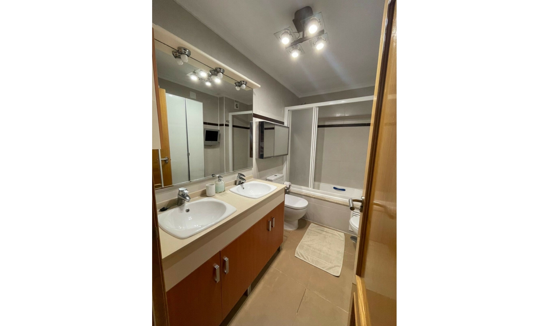 Resale - Apartment -
Mil Palmeras