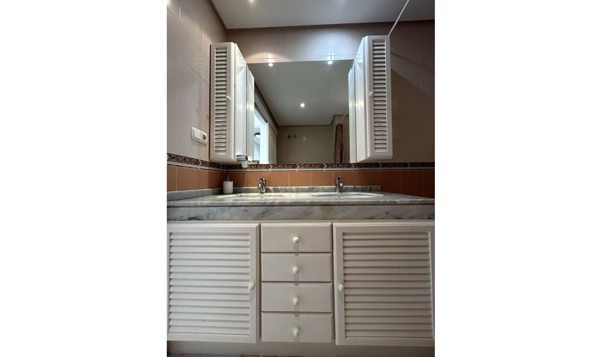Resale - Apartment -
Miraflores