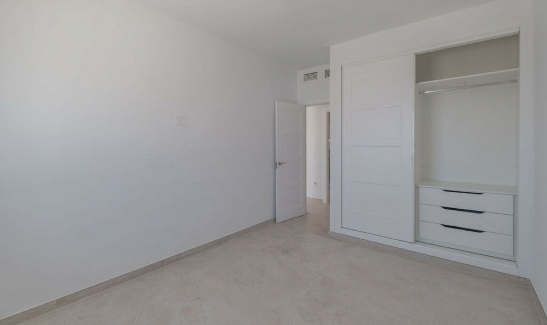 Resale - Apartment -
Miraflores