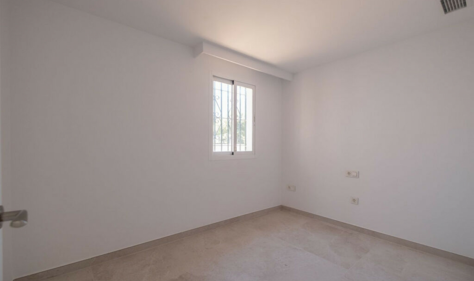 Resale - Apartment -
Miraflores