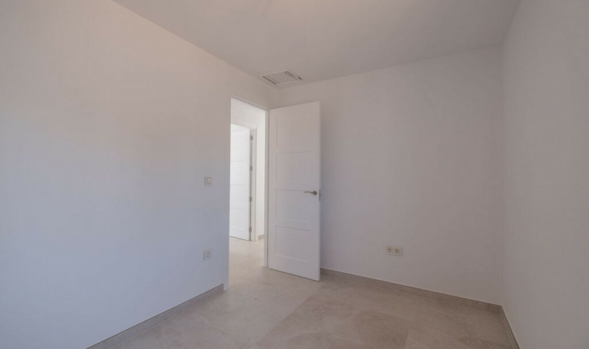 Resale - Apartment -
Miraflores