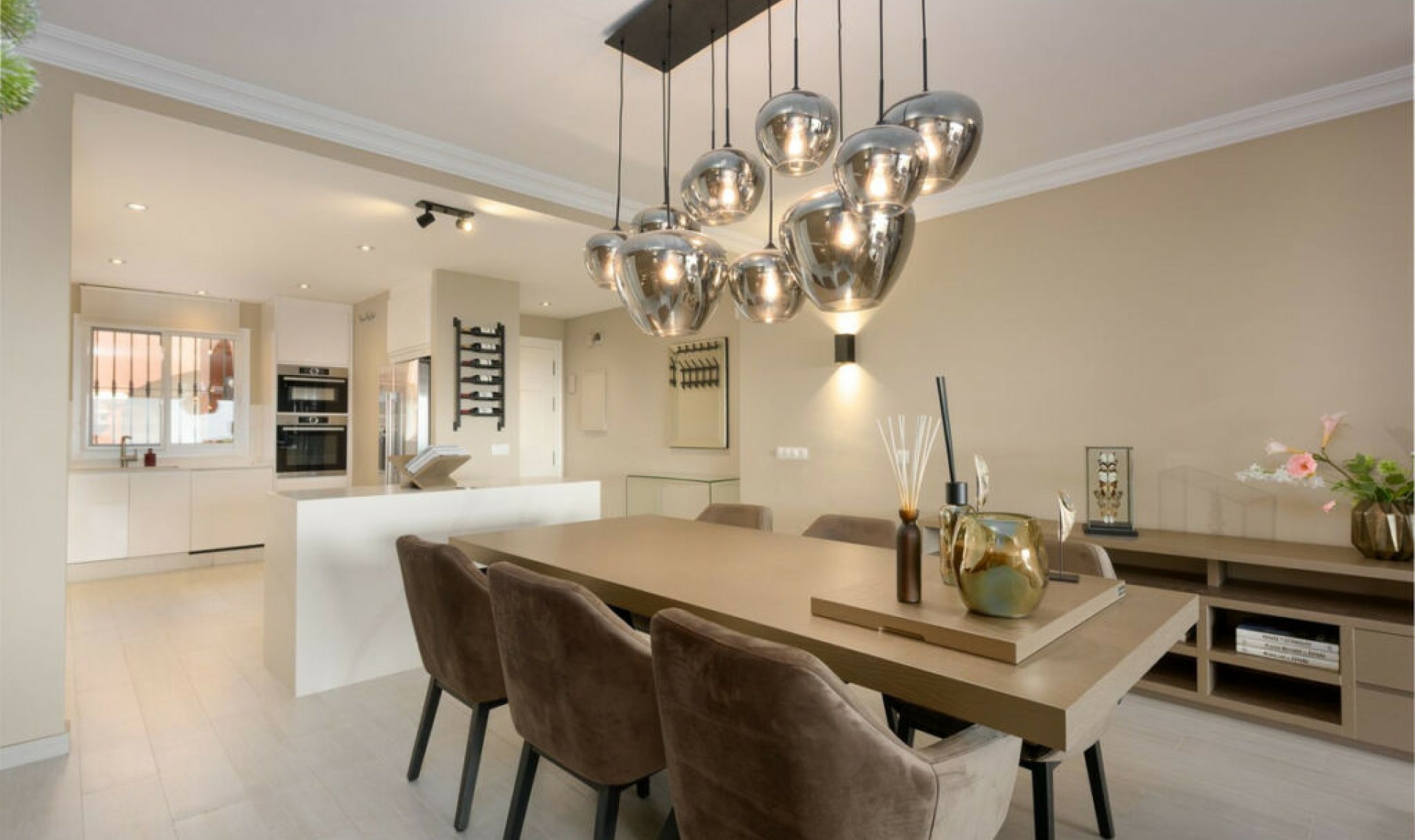 Resale - Apartment -
Monte Halcones