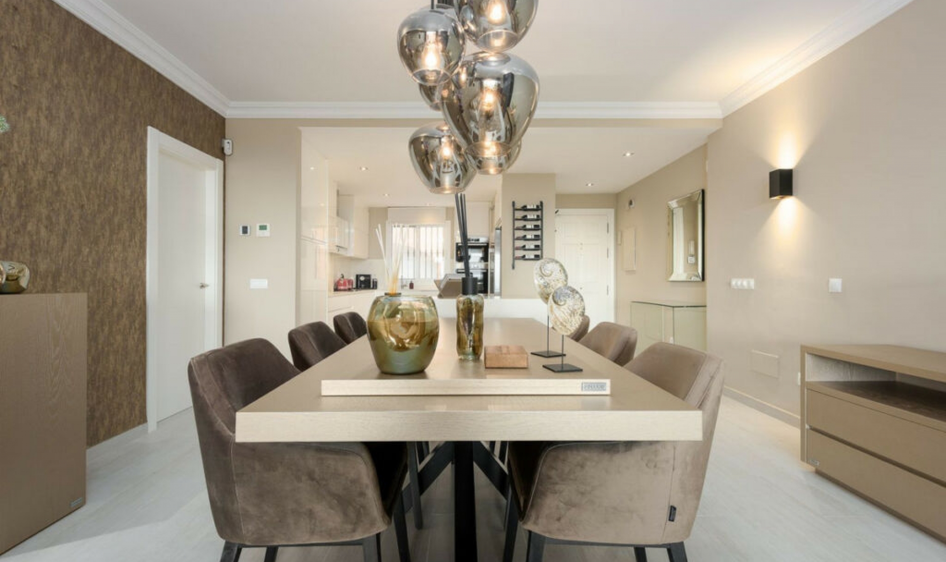 Resale - Apartment -
Monte Halcones