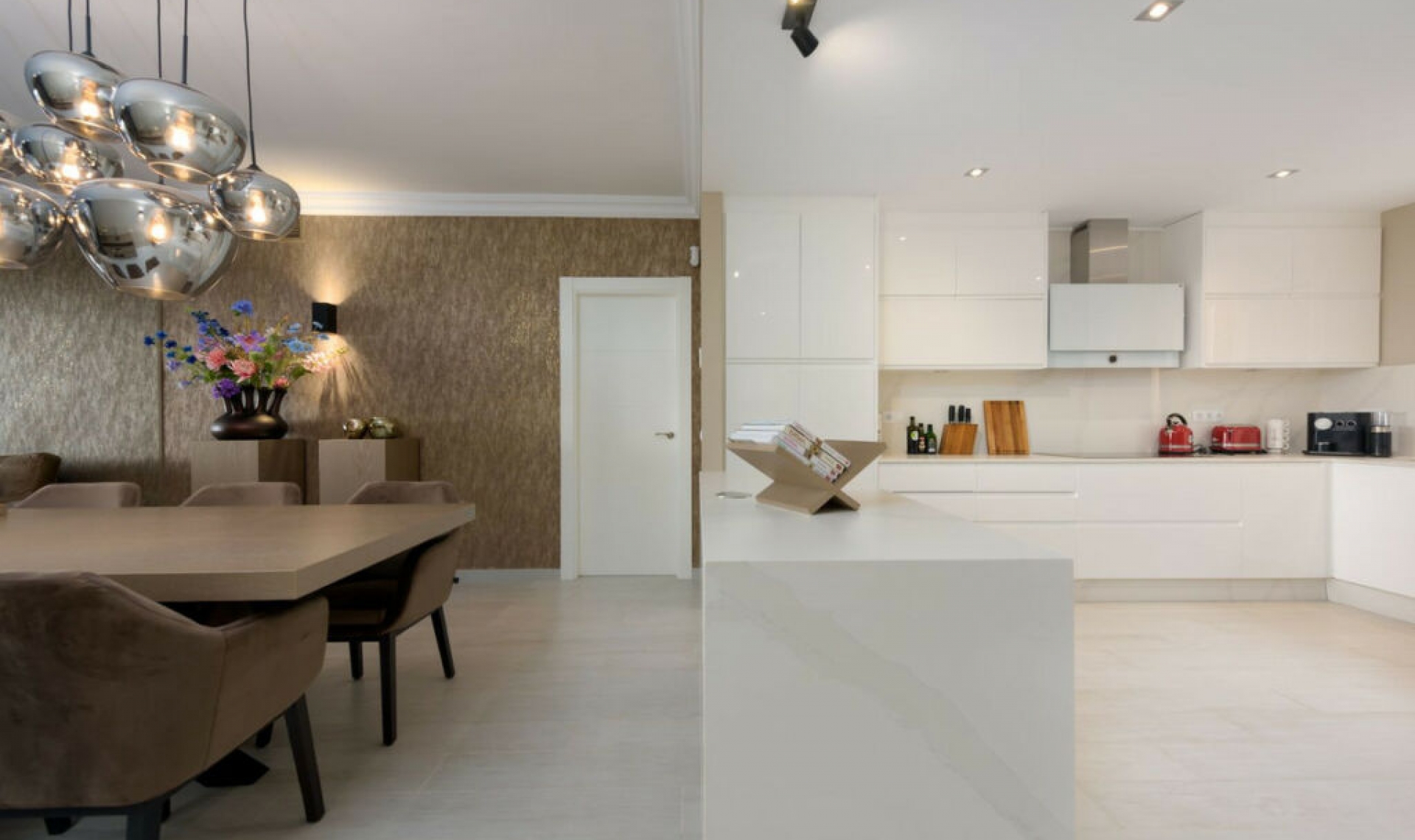 Resale - Apartment -
Monte Halcones