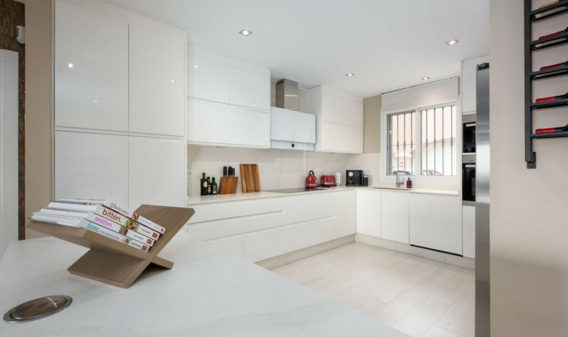 Resale - Apartment -
Monte Halcones