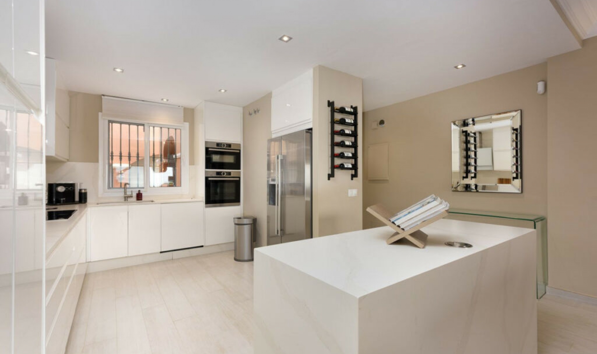 Resale - Apartment -
Monte Halcones