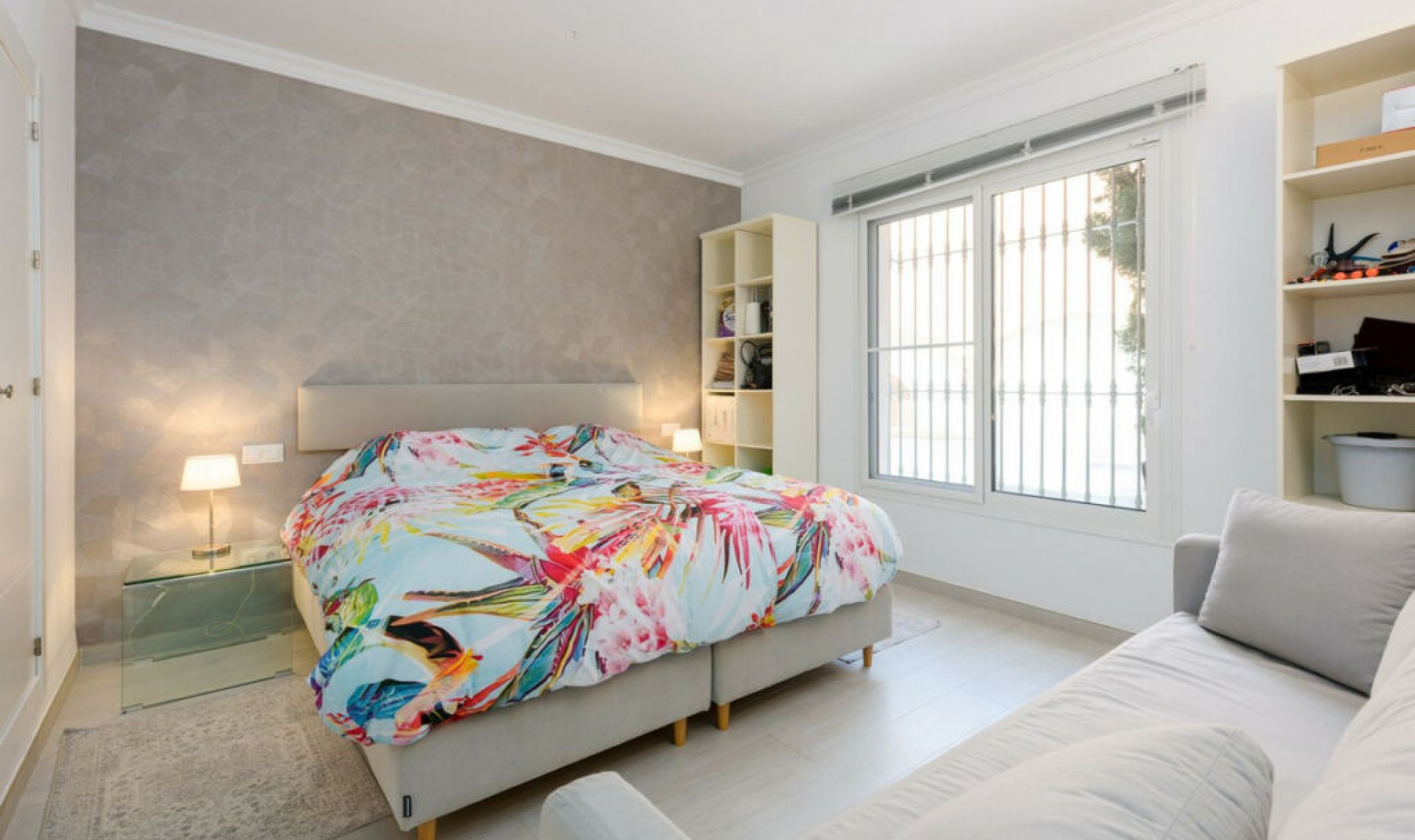 Resale - Apartment -
Monte Halcones