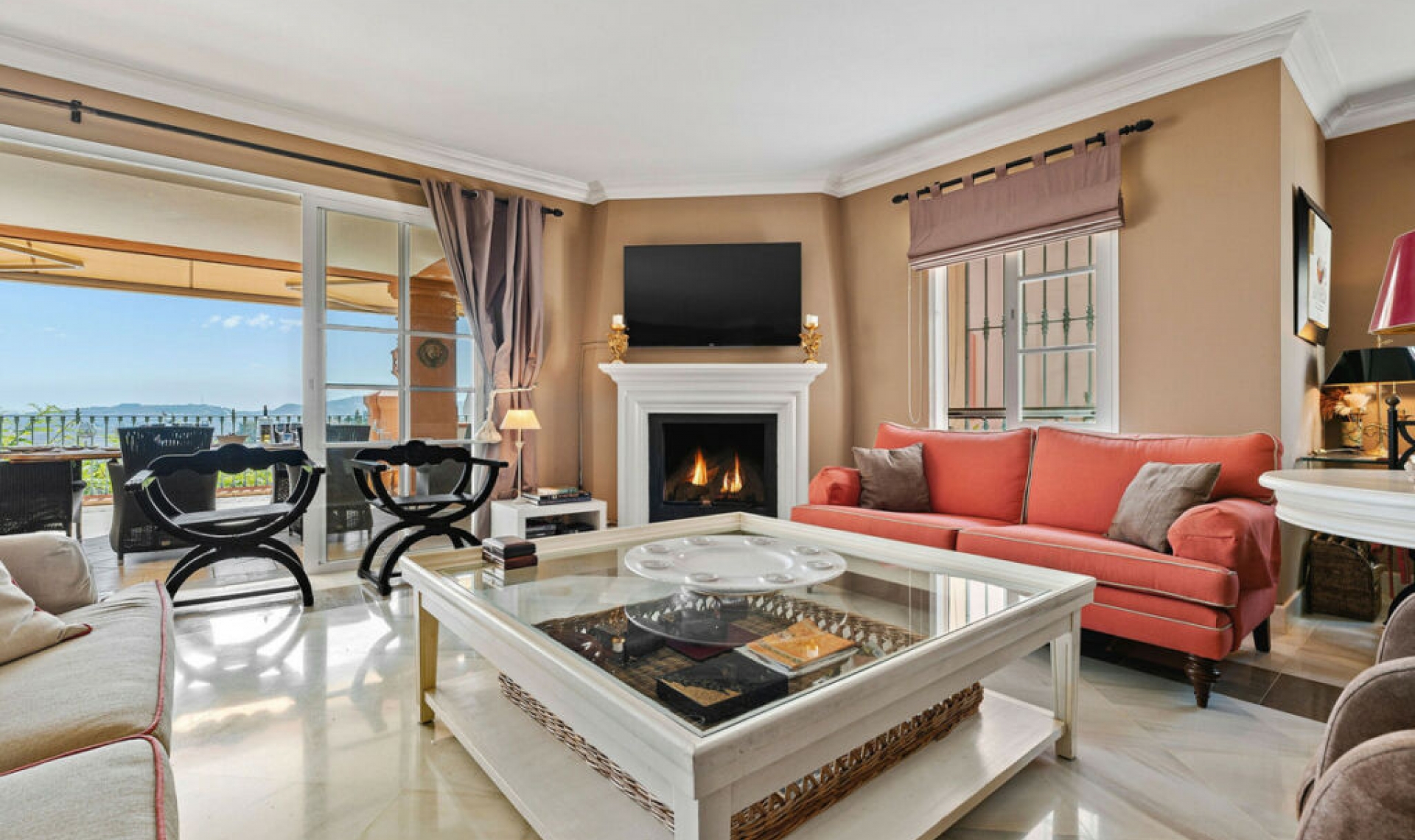 Resale - Apartment -
Monte Halcones