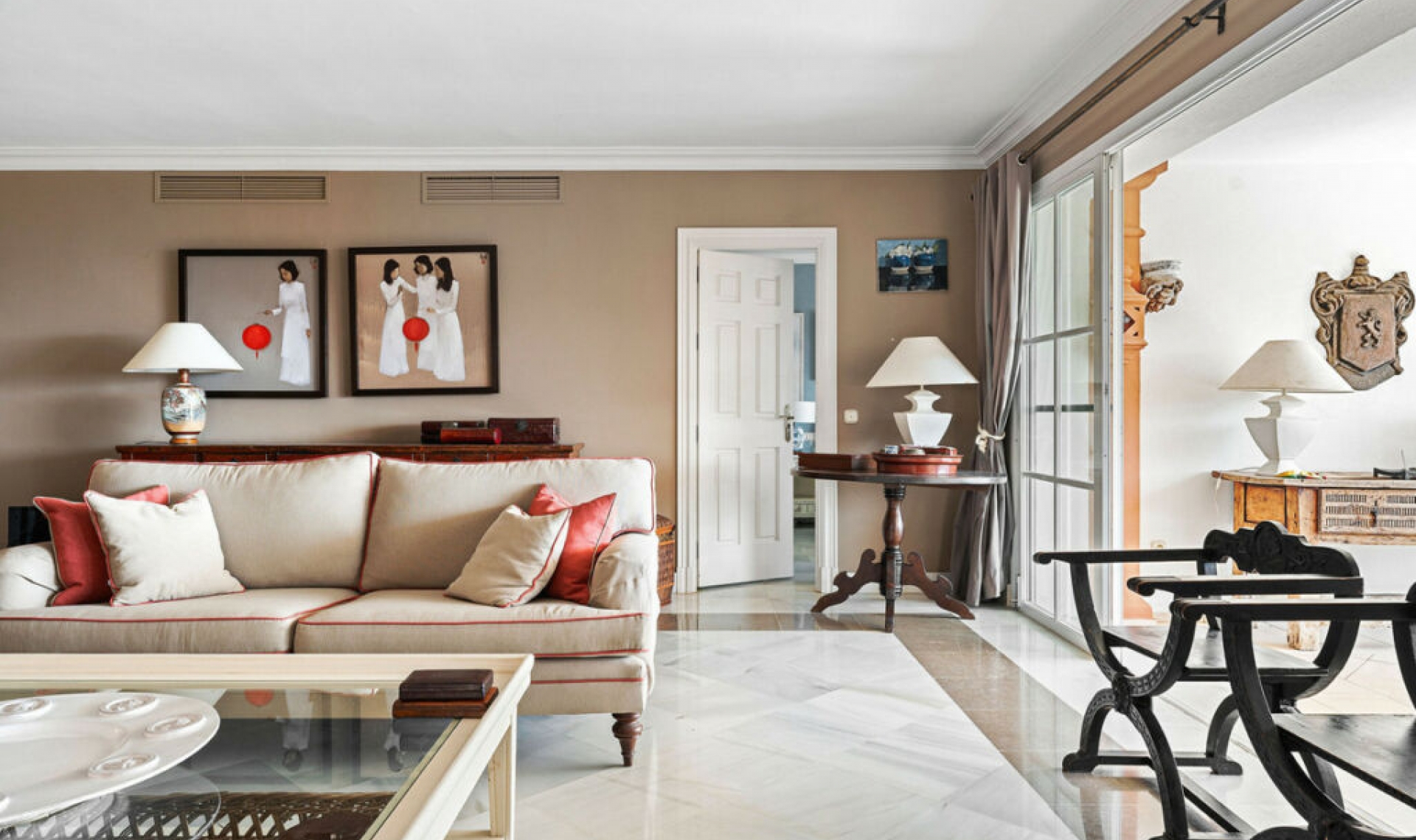 Resale - Apartment -
Monte Halcones