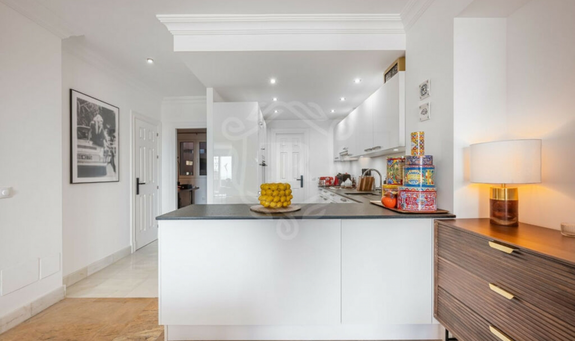 Resale - Apartment -
Monte Halcones