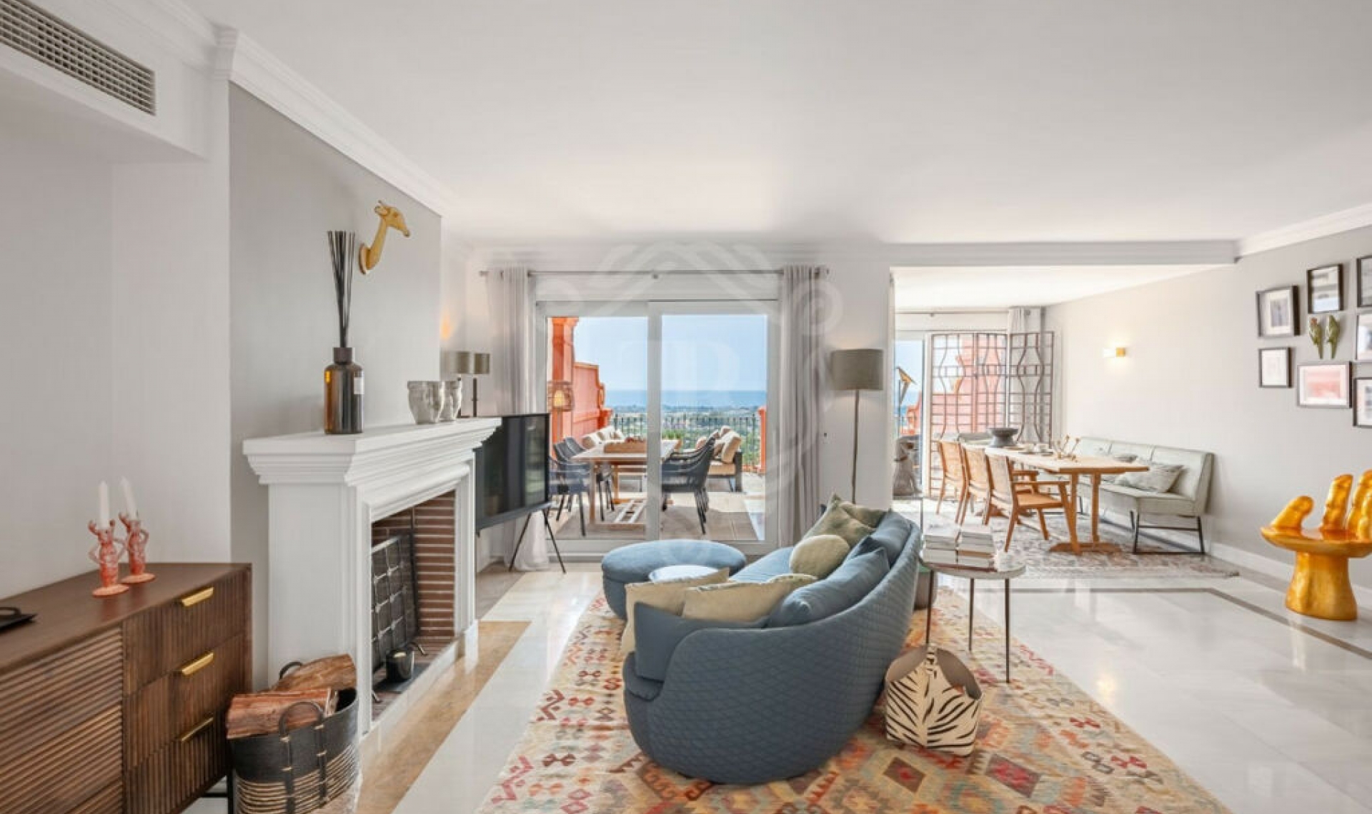 Resale - Apartment -
Monte Halcones