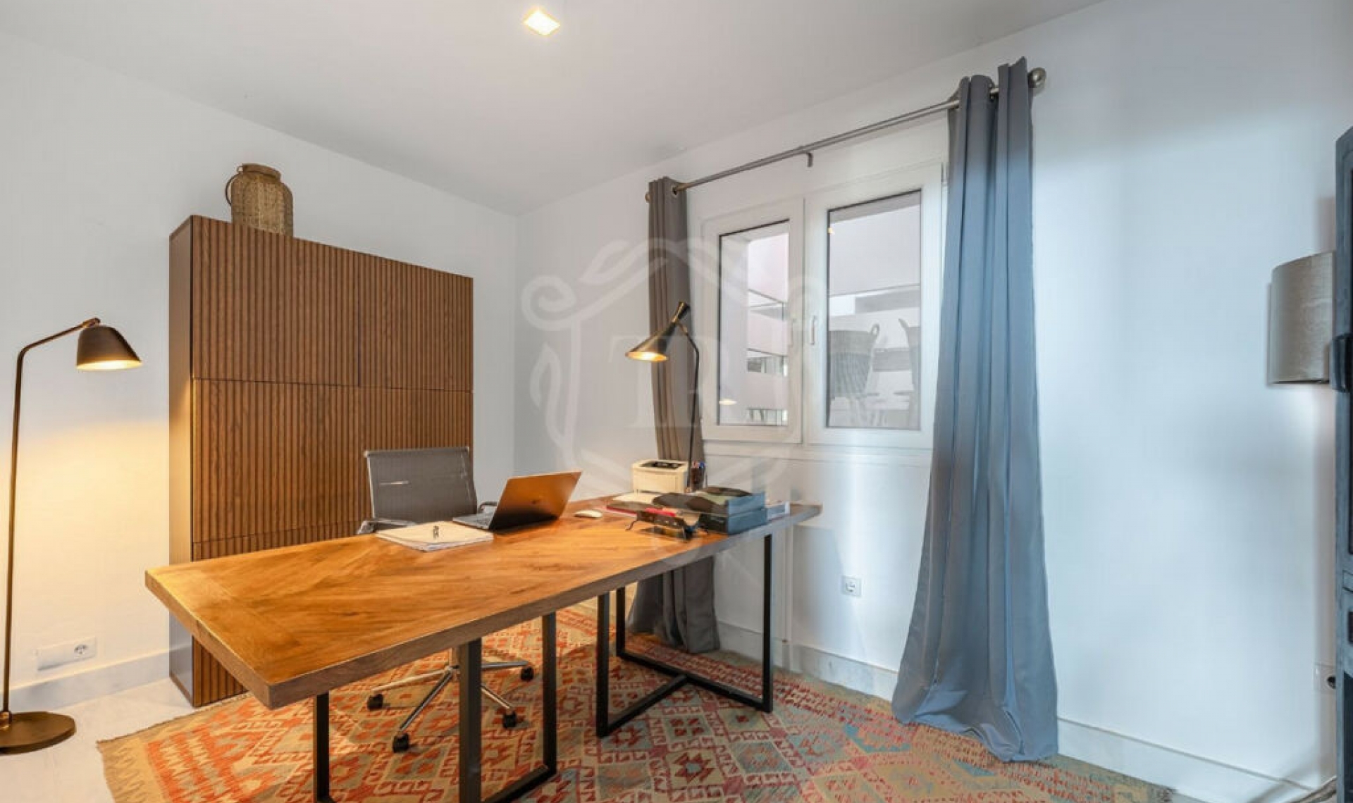 Resale - Apartment -
Monte Halcones