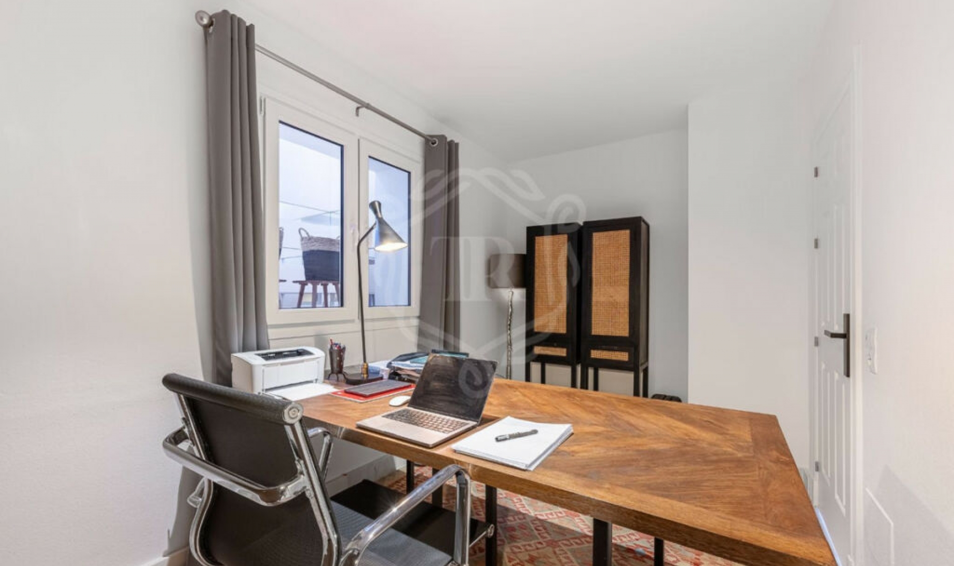 Resale - Apartment -
Monte Halcones