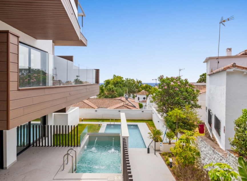 Resale - Apartment -
Montemar