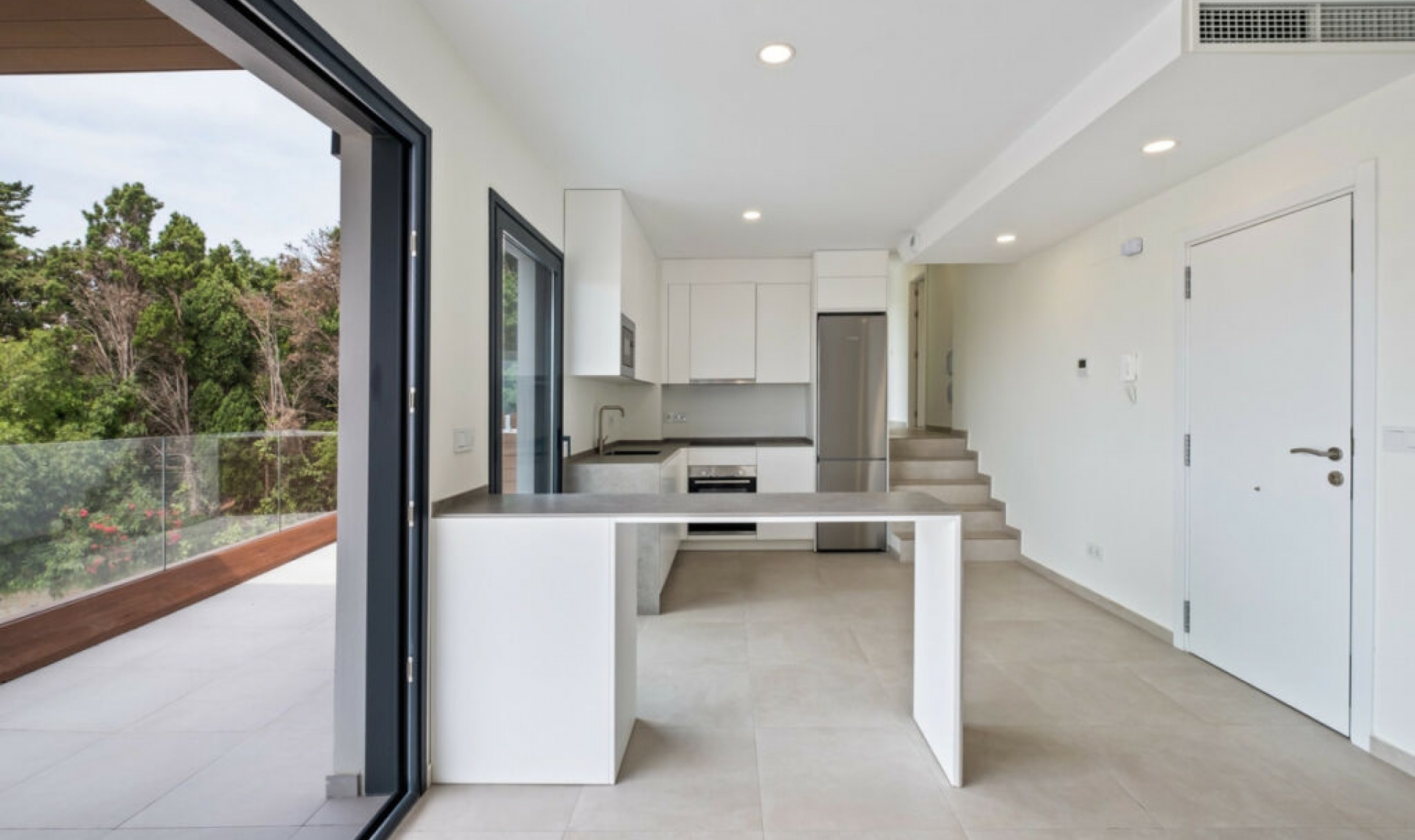 Resale - Apartment -
Montemar