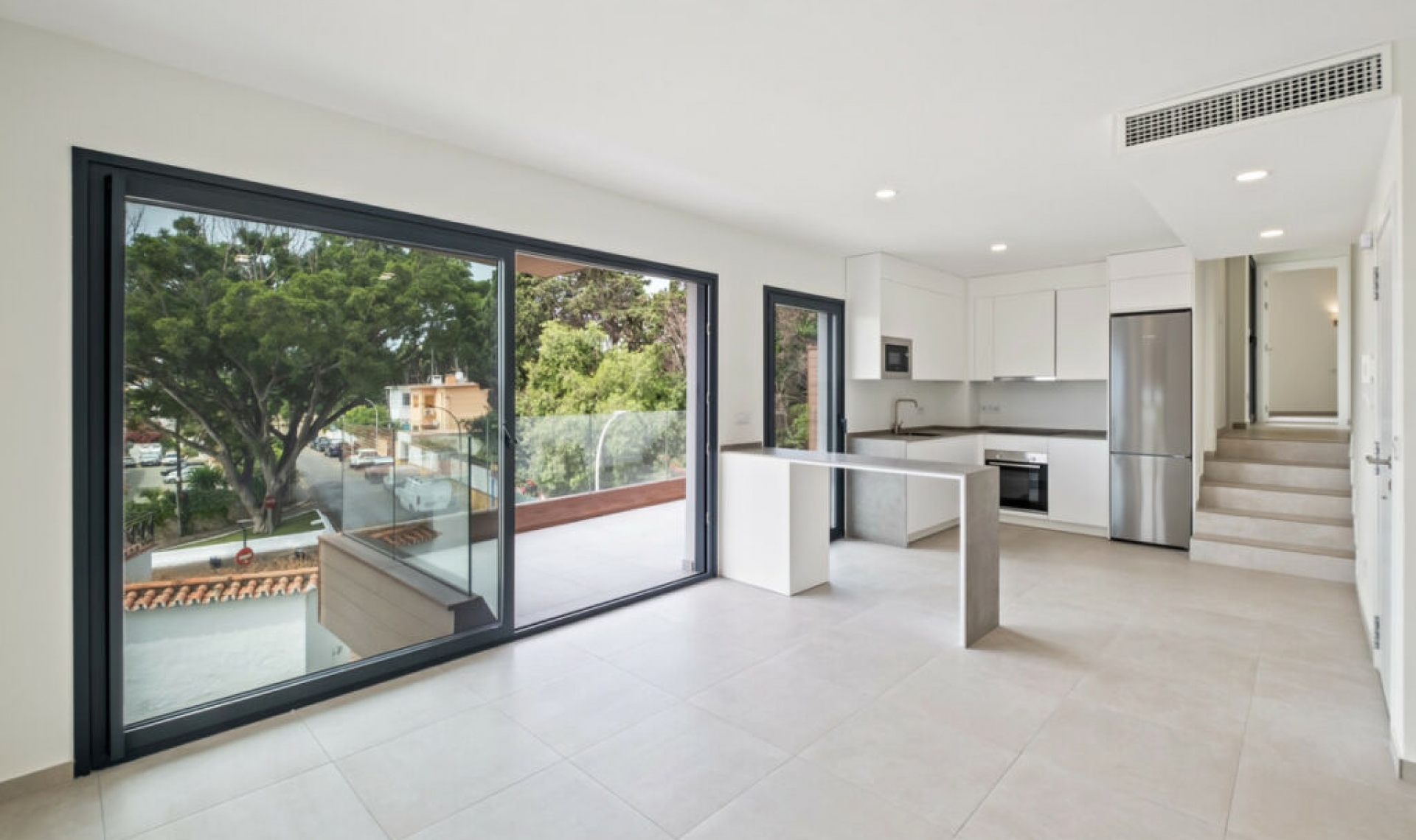 Resale - Apartment -
Montemar