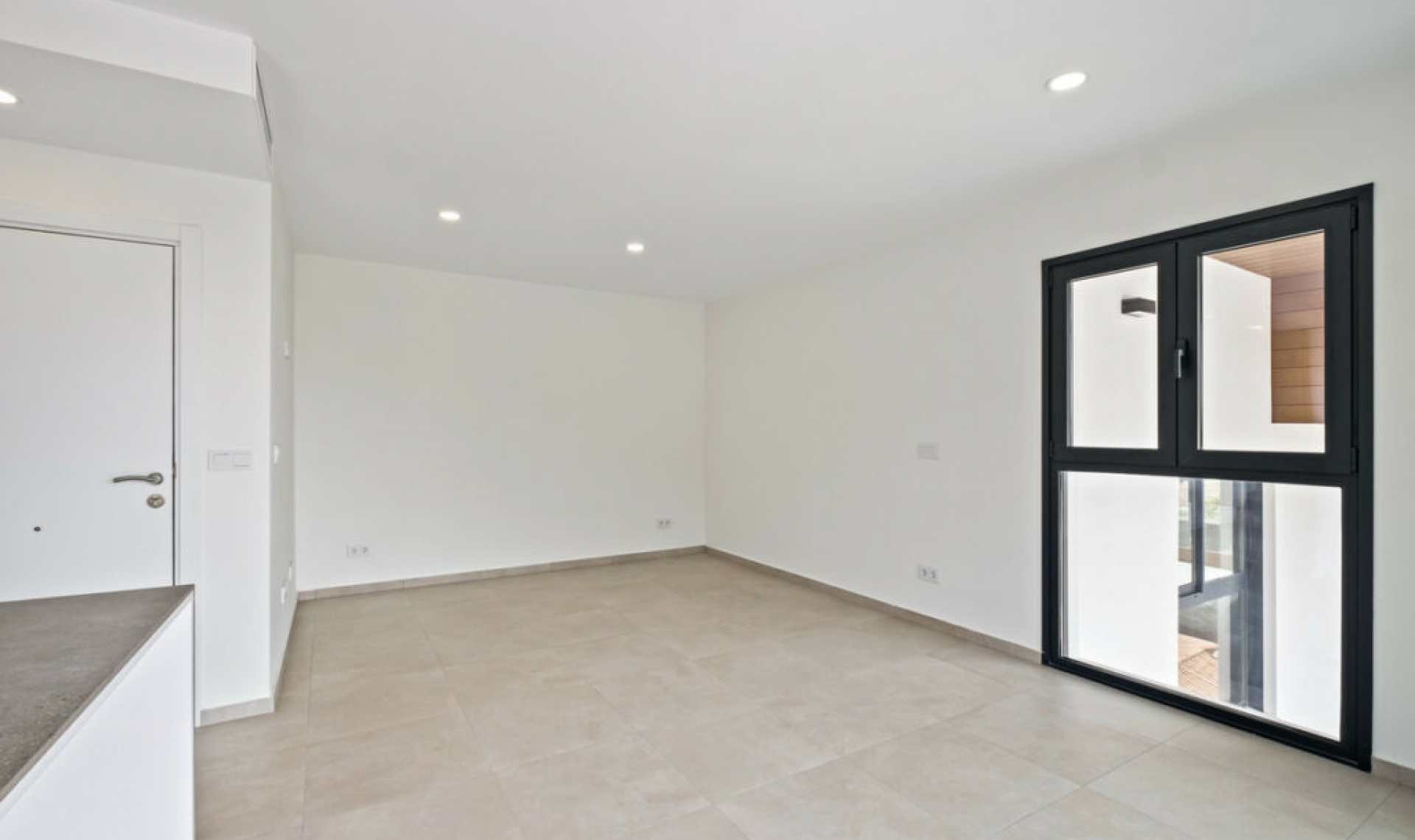 Resale - Apartment -
Montemar